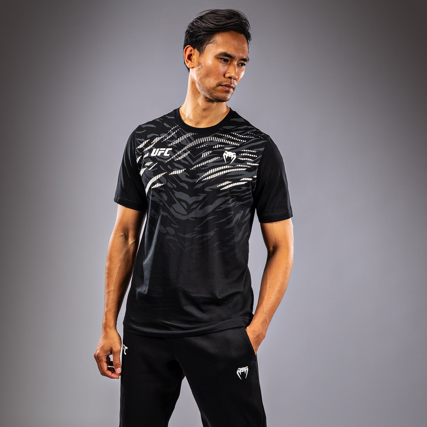 UFC Fusion by Venum Replica Korte Mouwen T-shirt voor Heren - Zwart
