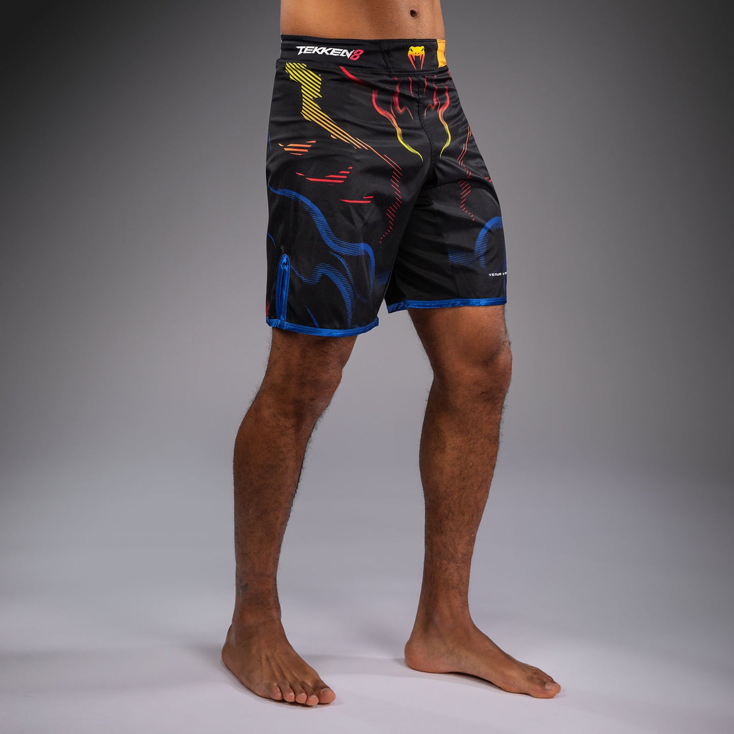 Venum x TEKKEN 8 Fightshorts - Yoshimitsu - Zwart/Oranje