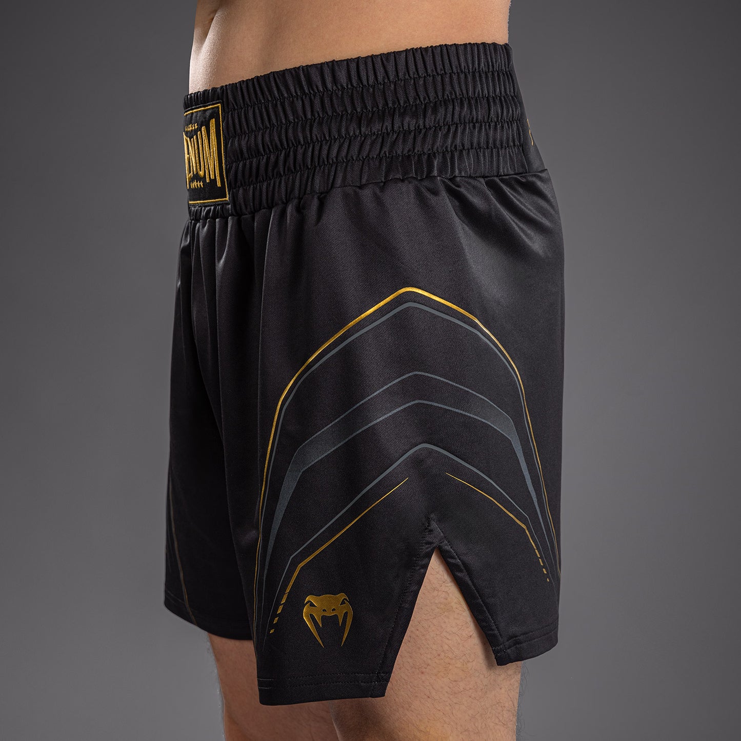 Venum Streamline Boksshort – Zwart/Goud