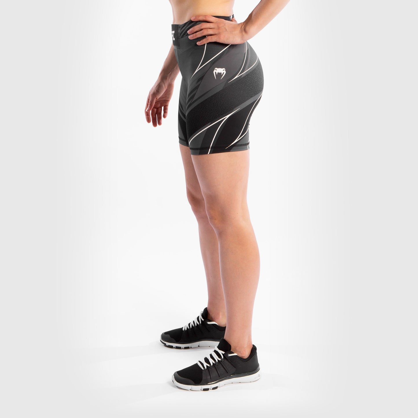 UFC Venum Authentic Fight Night Vale Tudo Damesshort - Long Fit - Zwart