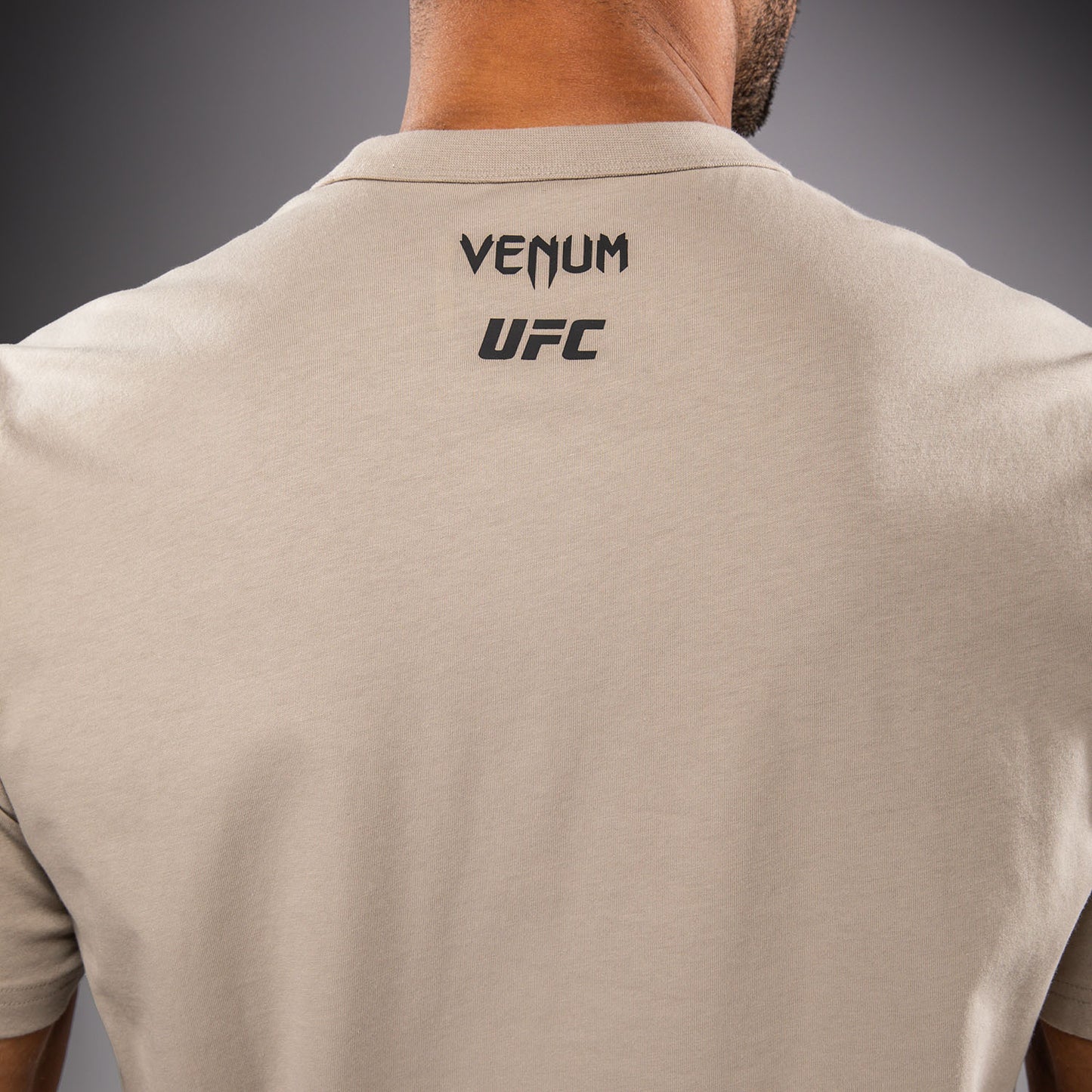 Venum UFC Unity by Venum Authentic Fight Week Heren T-shirt met Korte Mouwen - Zand