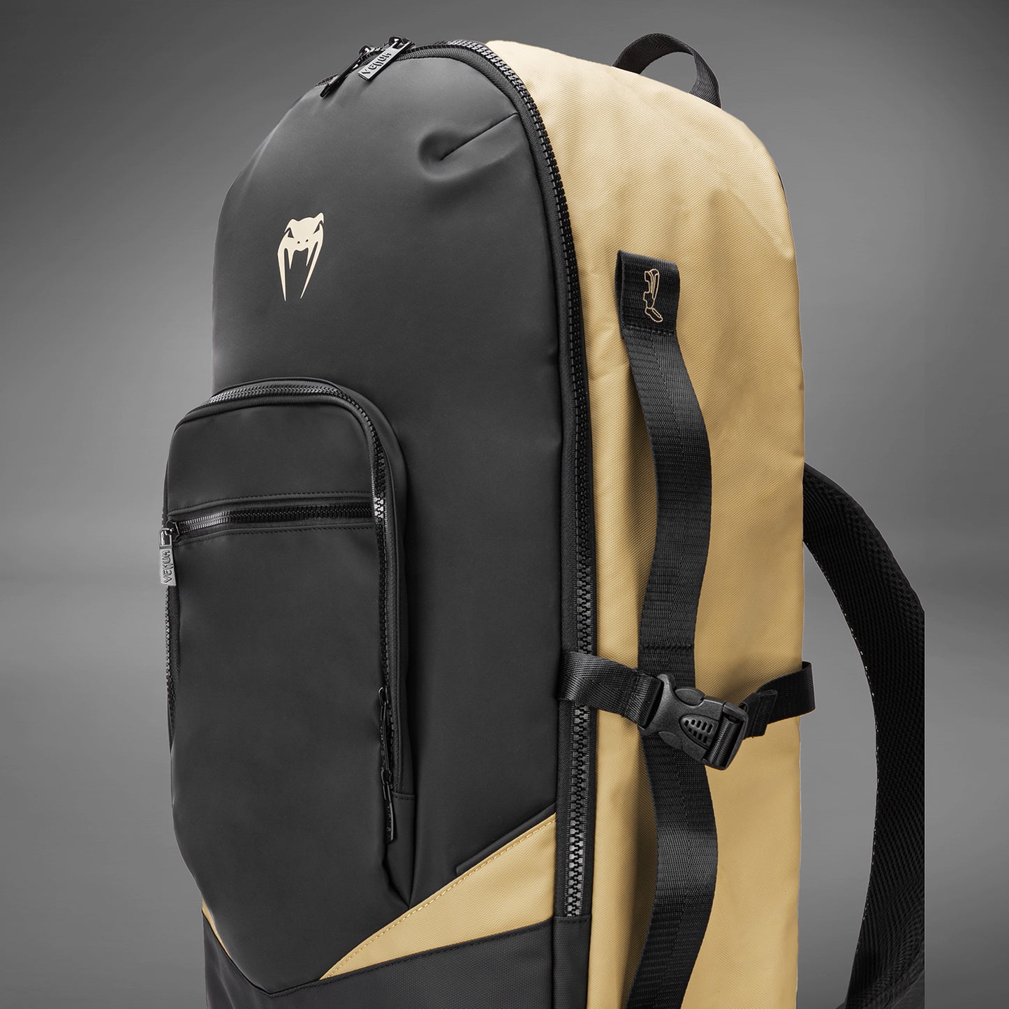 Venum Evo 2 Xtrem Rugzak (50-63L) – Zwart/Zand