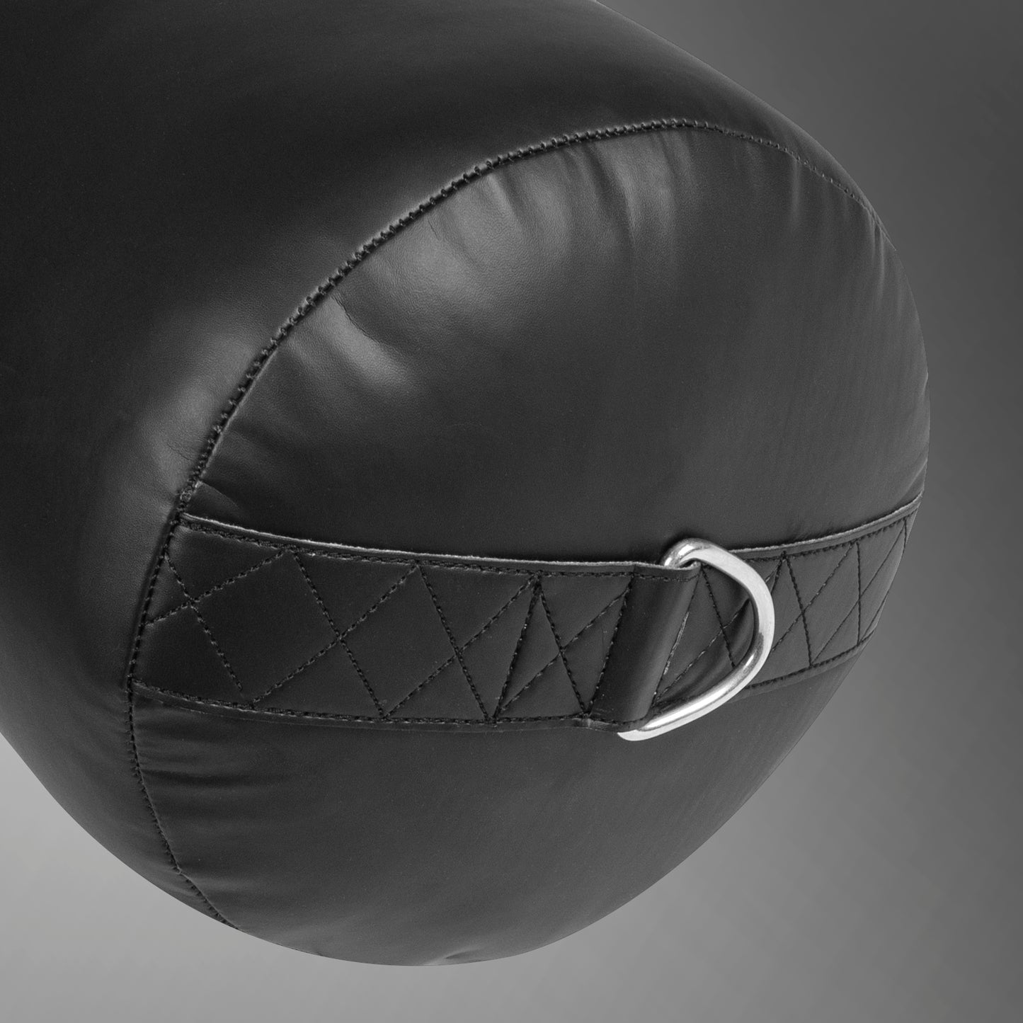 Venum Origins bokszak - Zwart/Zwart (met plafondbevestiging)