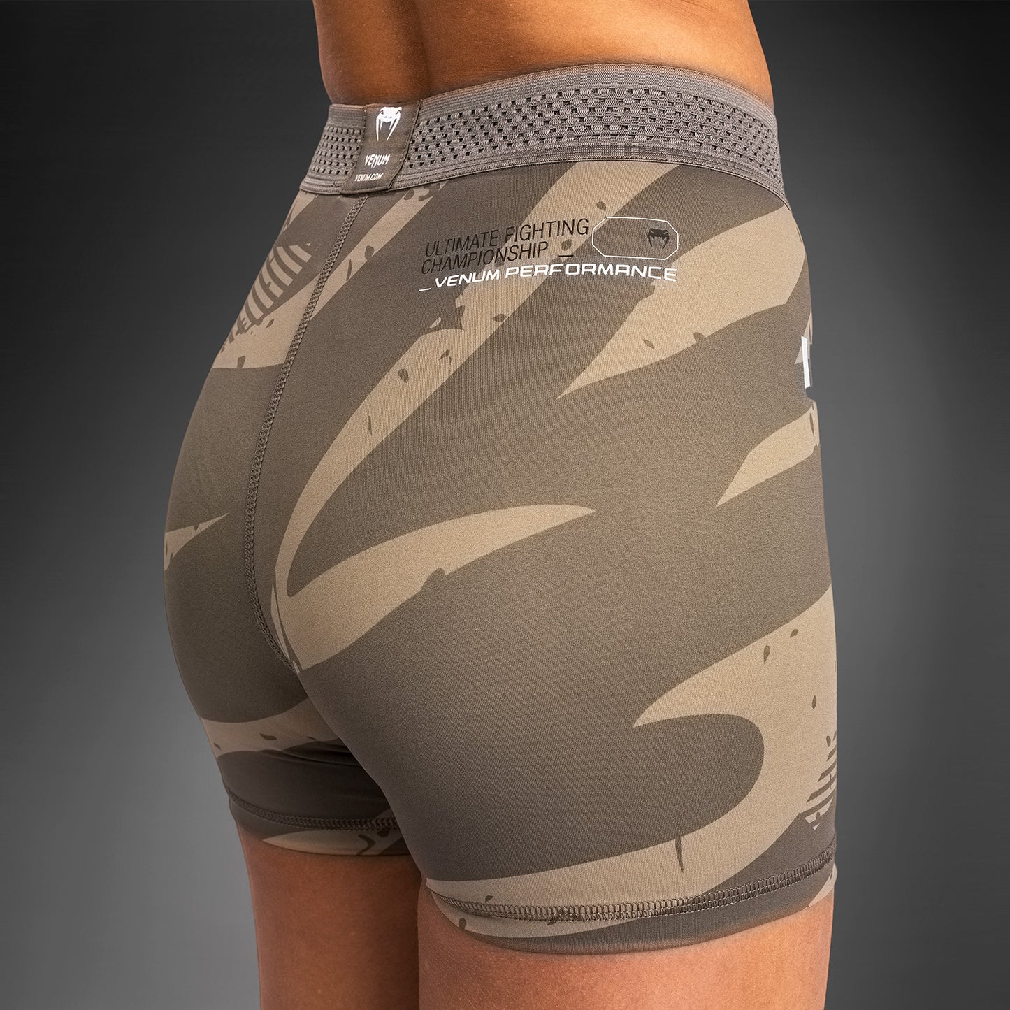 UFC Adrenaline By Venum Fight Week Korte Vale Tudo Shorts Voor Vrouwen - Desert Camo