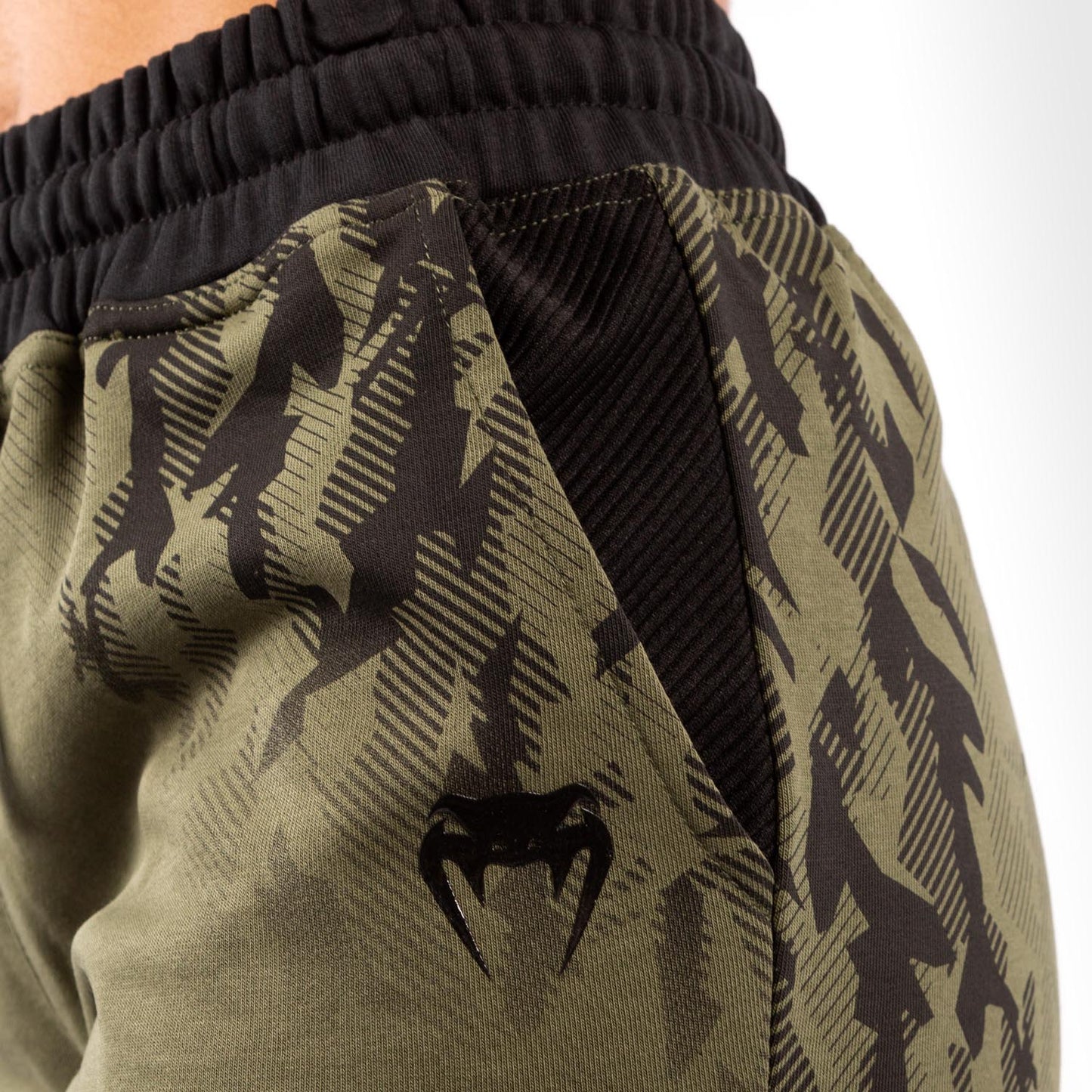 UFC Venum Authentic Fight Week Damesshort - Kaki
