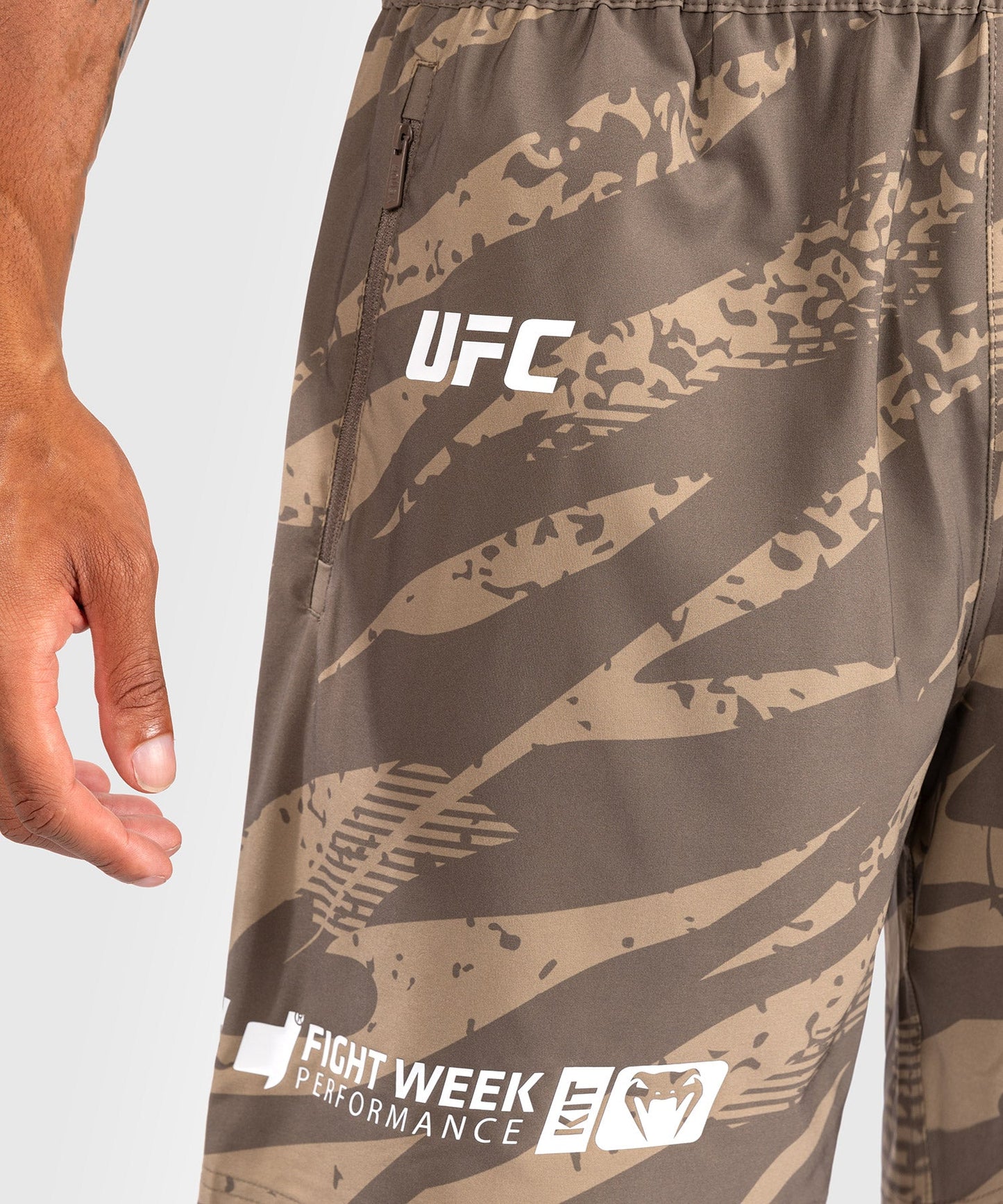 UFC Adrenaline By Venum Fight Week Performance Shorts Voor Mannen - Desert Camo