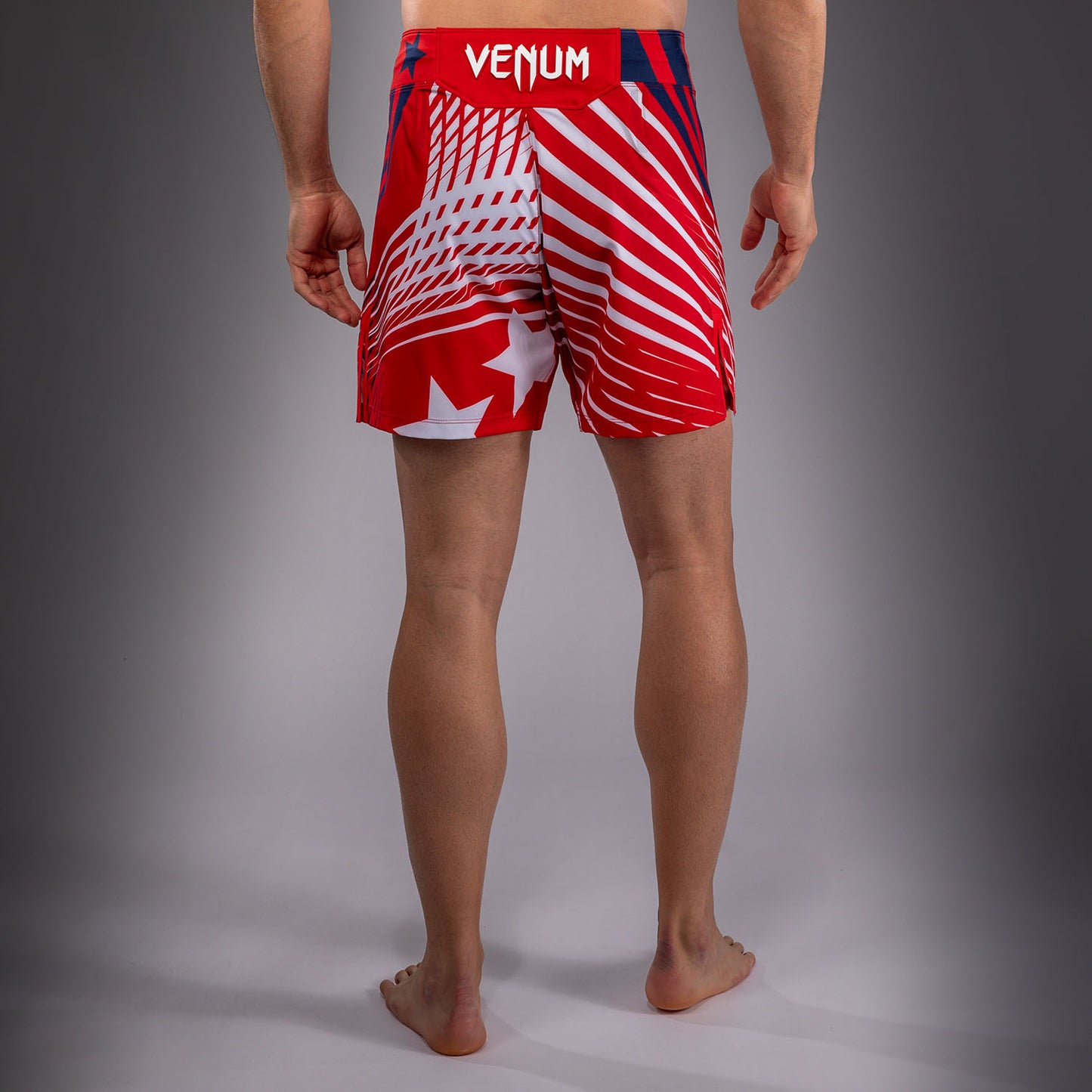 Official UFC Freedom 250 by Venum Authentic Fight Night Fight Shorts Short Fit voor heren - Rood