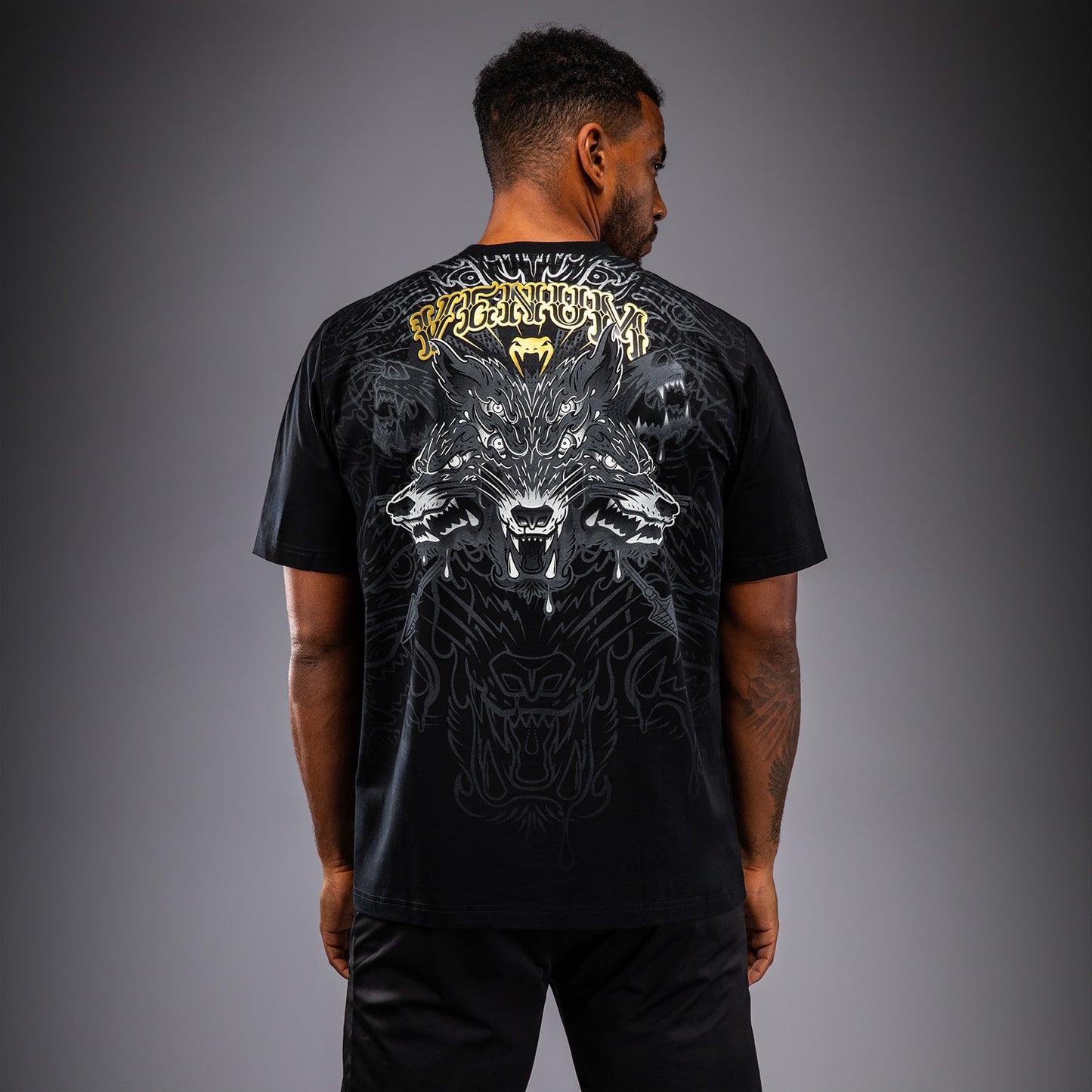 Venum Wolf Atak T-shirt – Zwart/Grijs