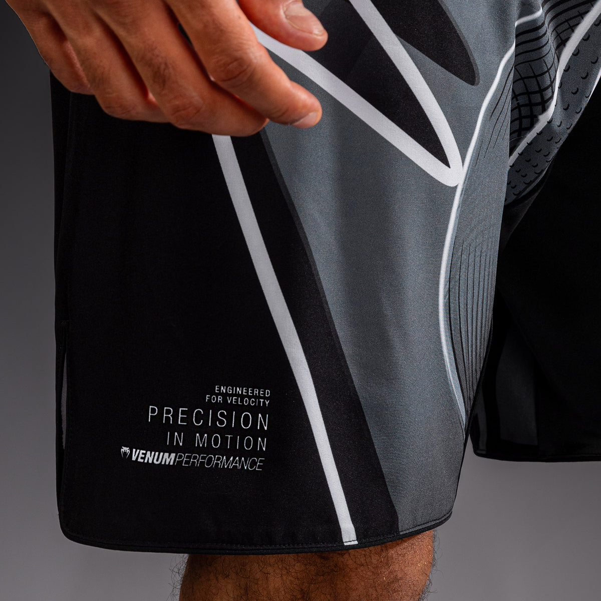 Venum Crimson Viper 2.0 Fightshort - Zwart/Grijs