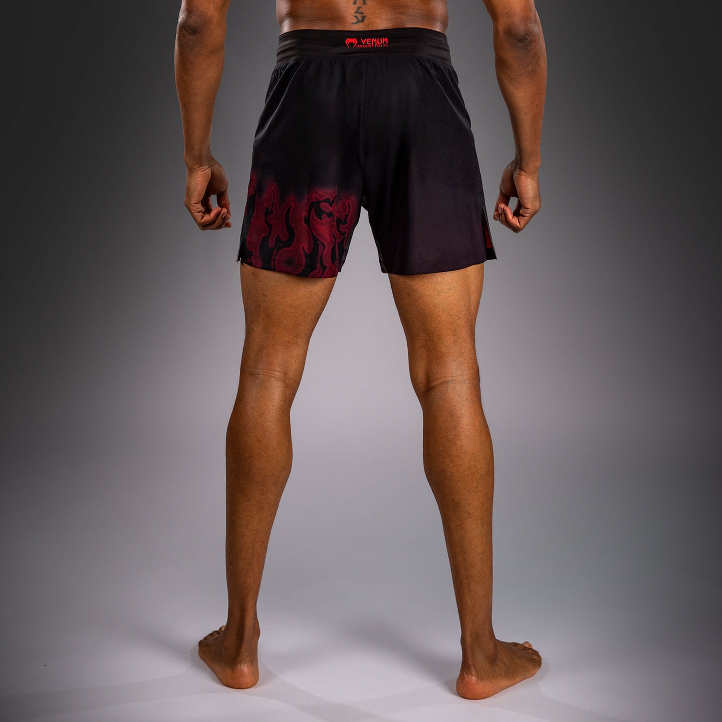 Venum Spectre Fightshorts – Zwart/Rood
