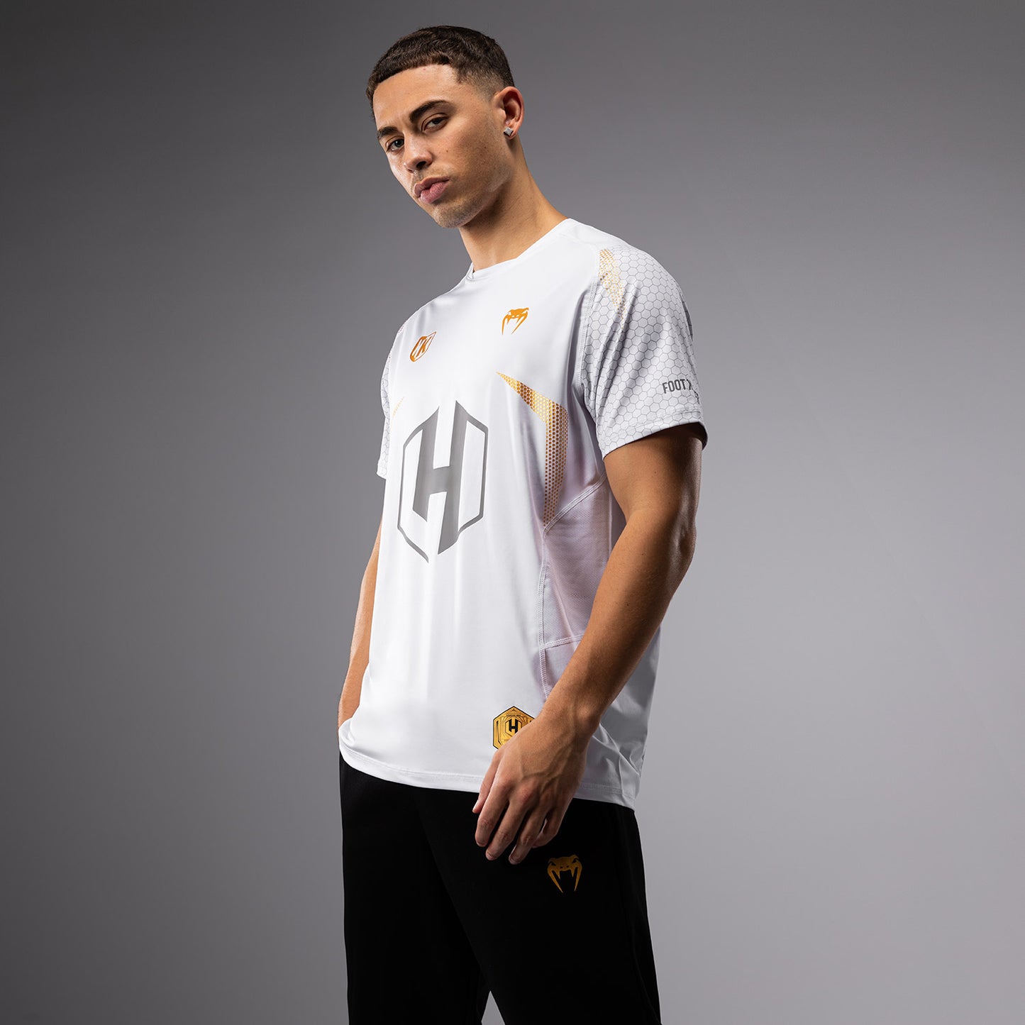 FK x Venum Hexagone MMA T-shirt - Wit/Goud