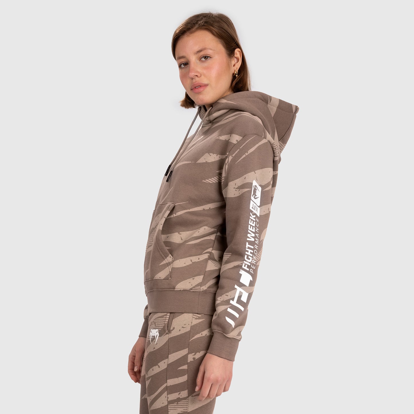 UFC Adrenaline By Venum Fight Week Hoodie Voor Vrouwen - Desert Camo