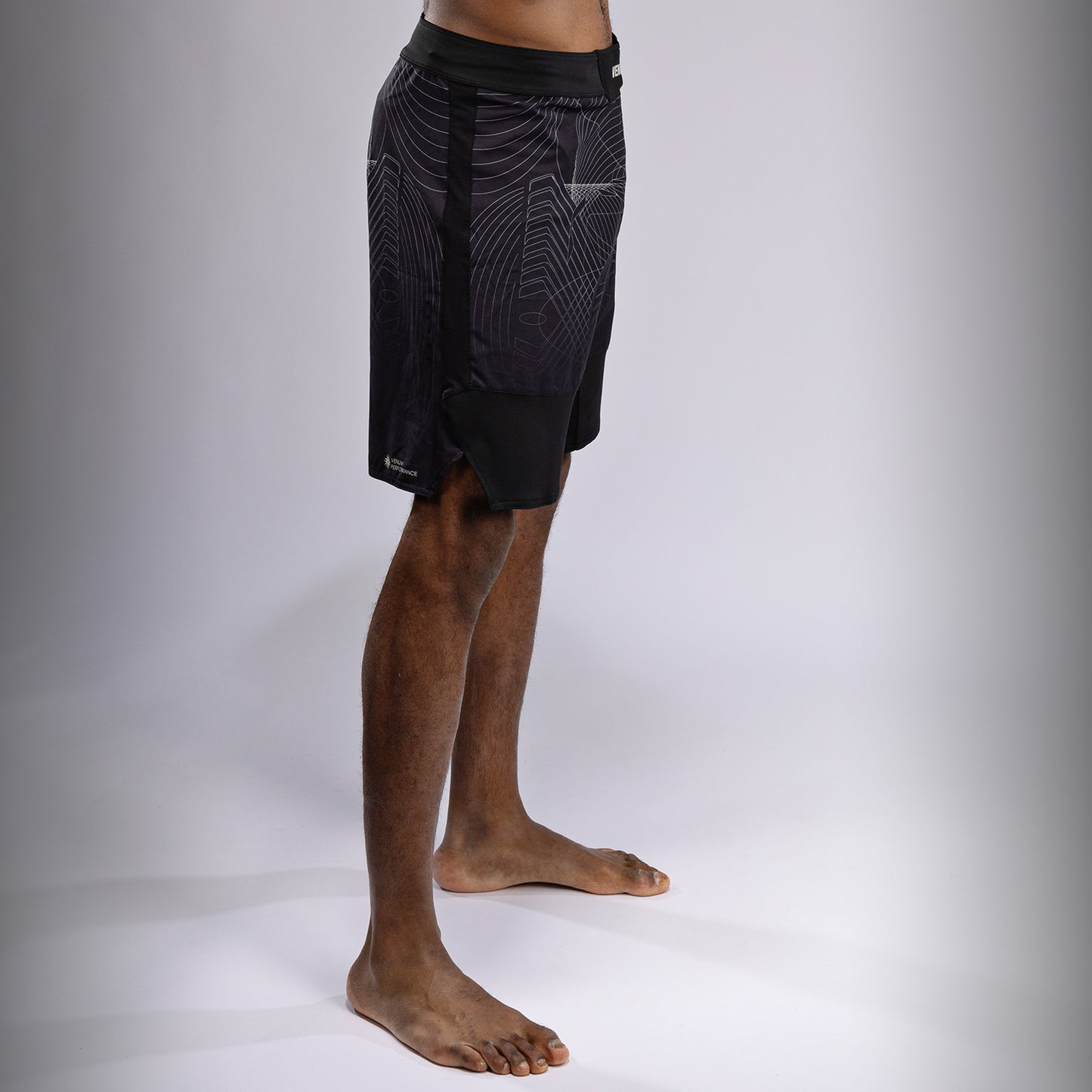 Venum G-Fit Air Fight Shorts Heren - Diepzwart / Woestijnzand