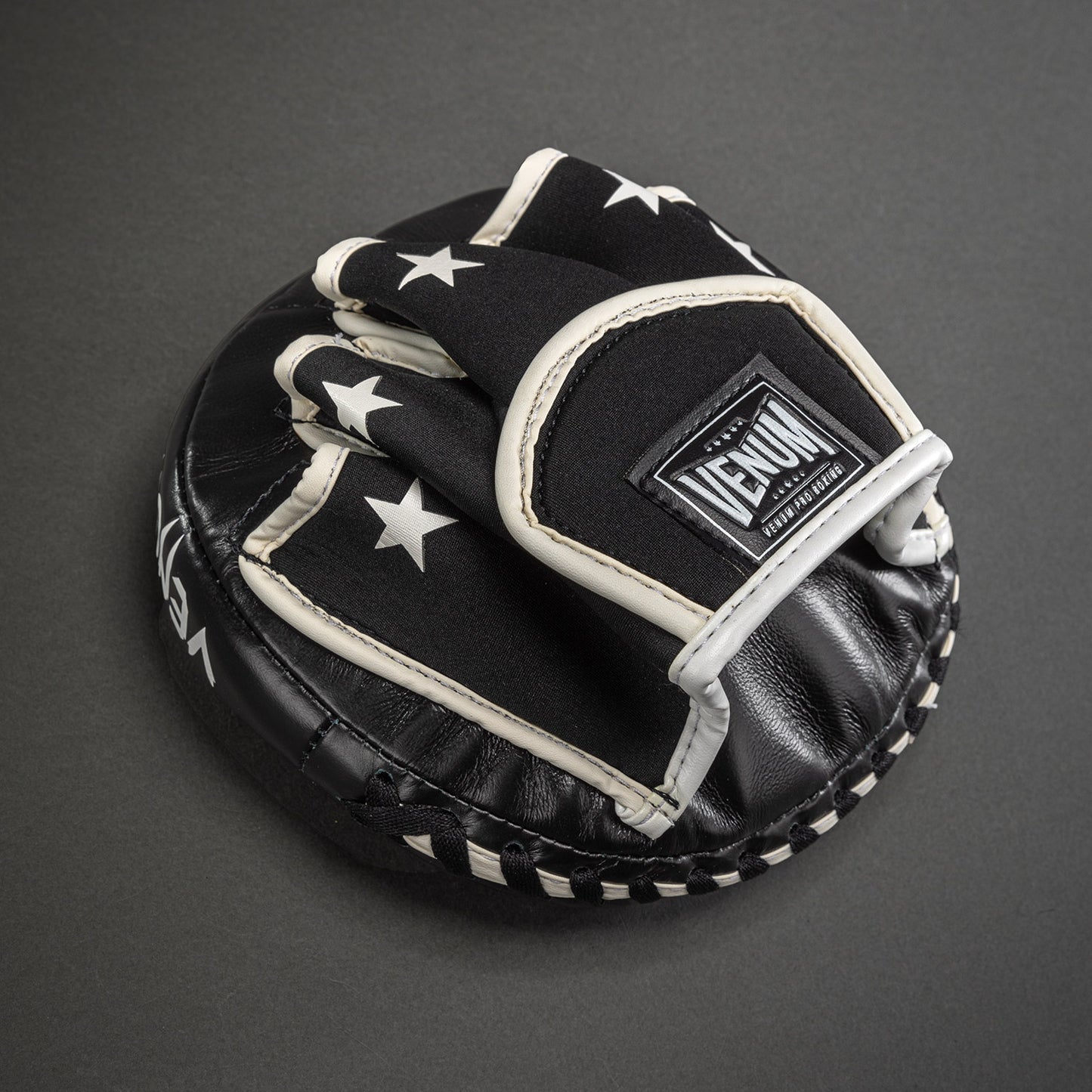 Venum Elite Mini Focus Mitts (Paar) – Zwart/Wit