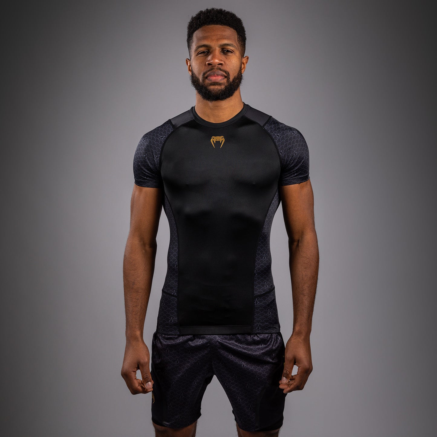 Venum x Assassin’s Creed Shadows Heren-Rashguard met korte mouwen - Zwart