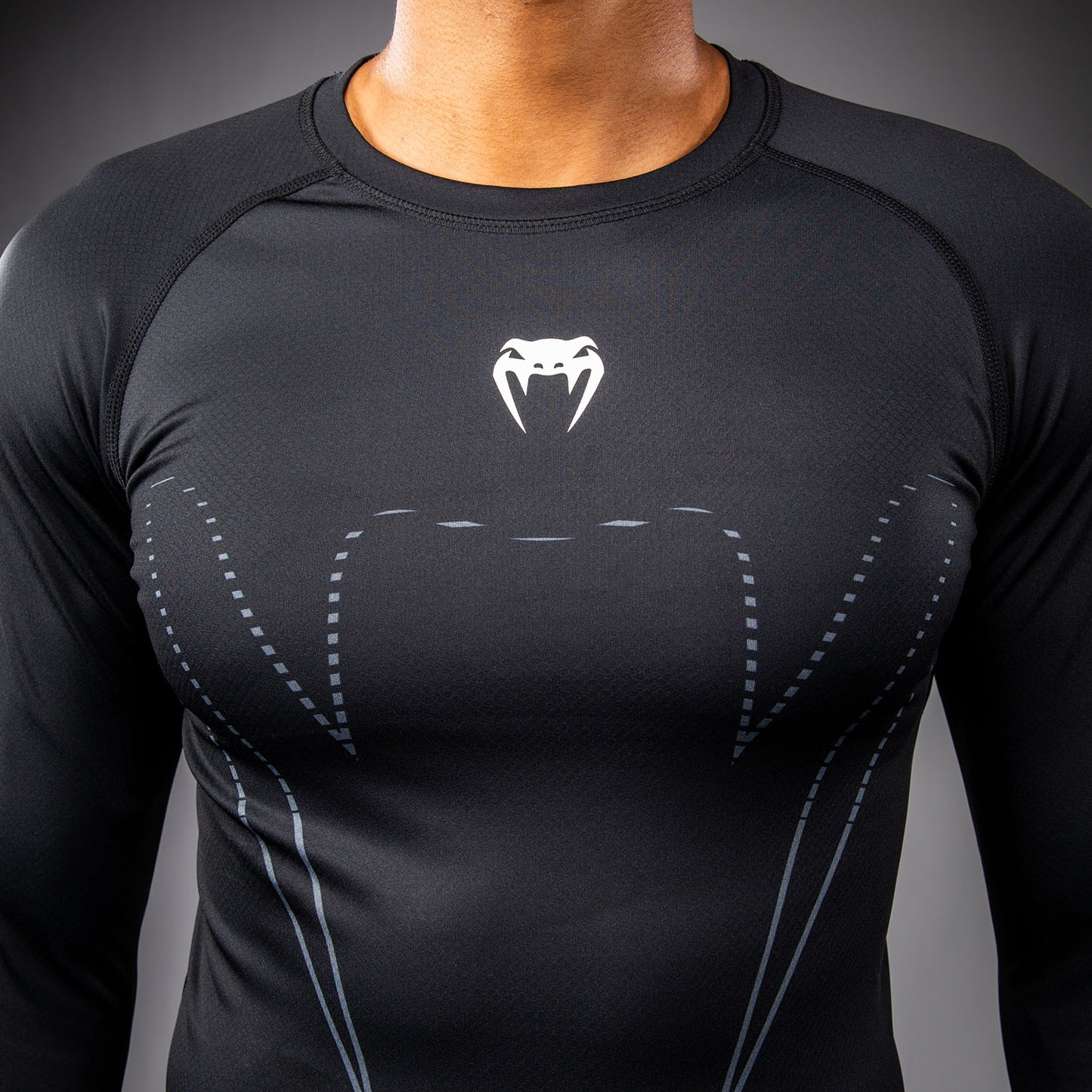 Venum Edge Rashguard met lange mouwen – Zwart/Zand