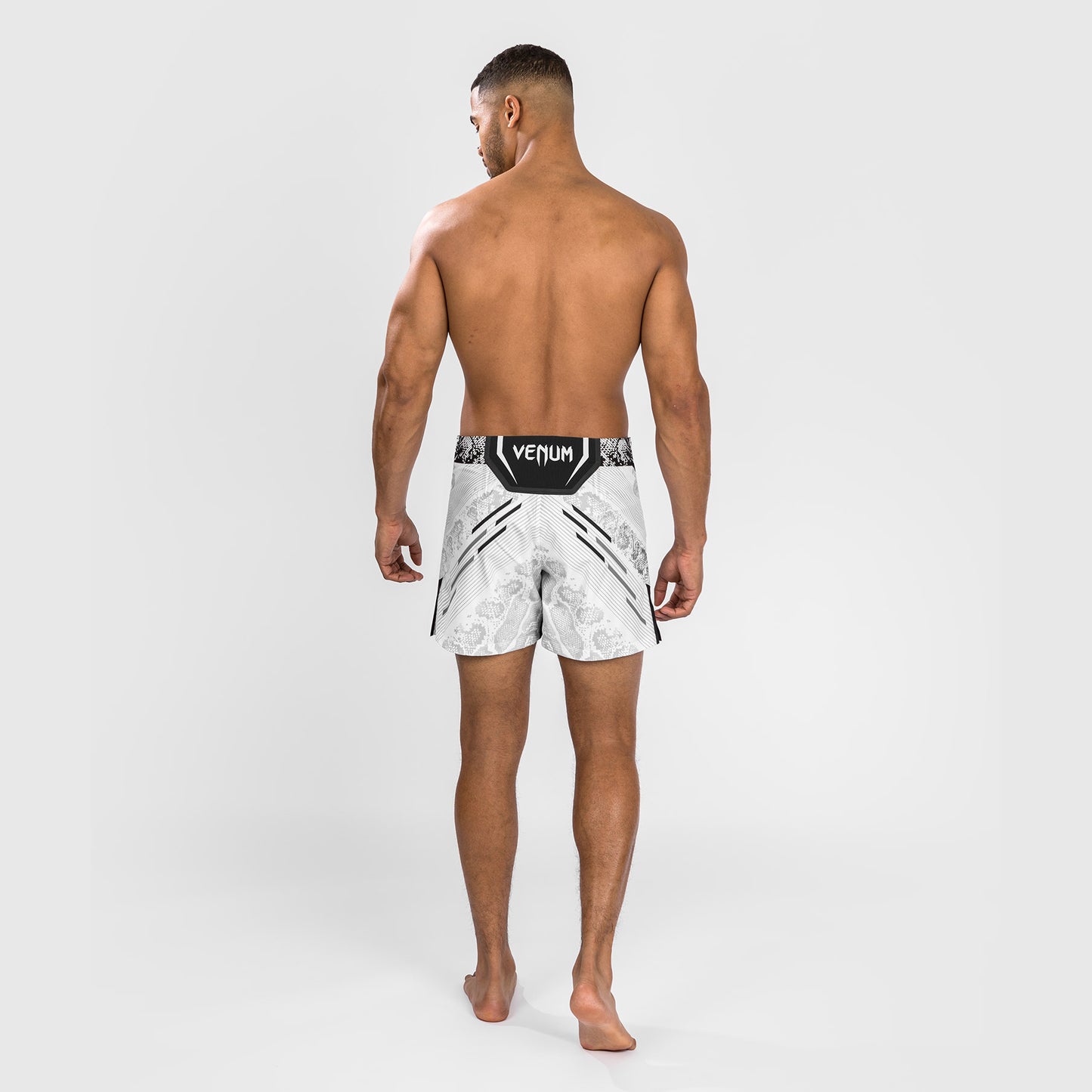 UFC Adrenaline by Venum Gepersonaliseerde Authentic Fight Night Heren Kort - Korte Pasvorm - Wit