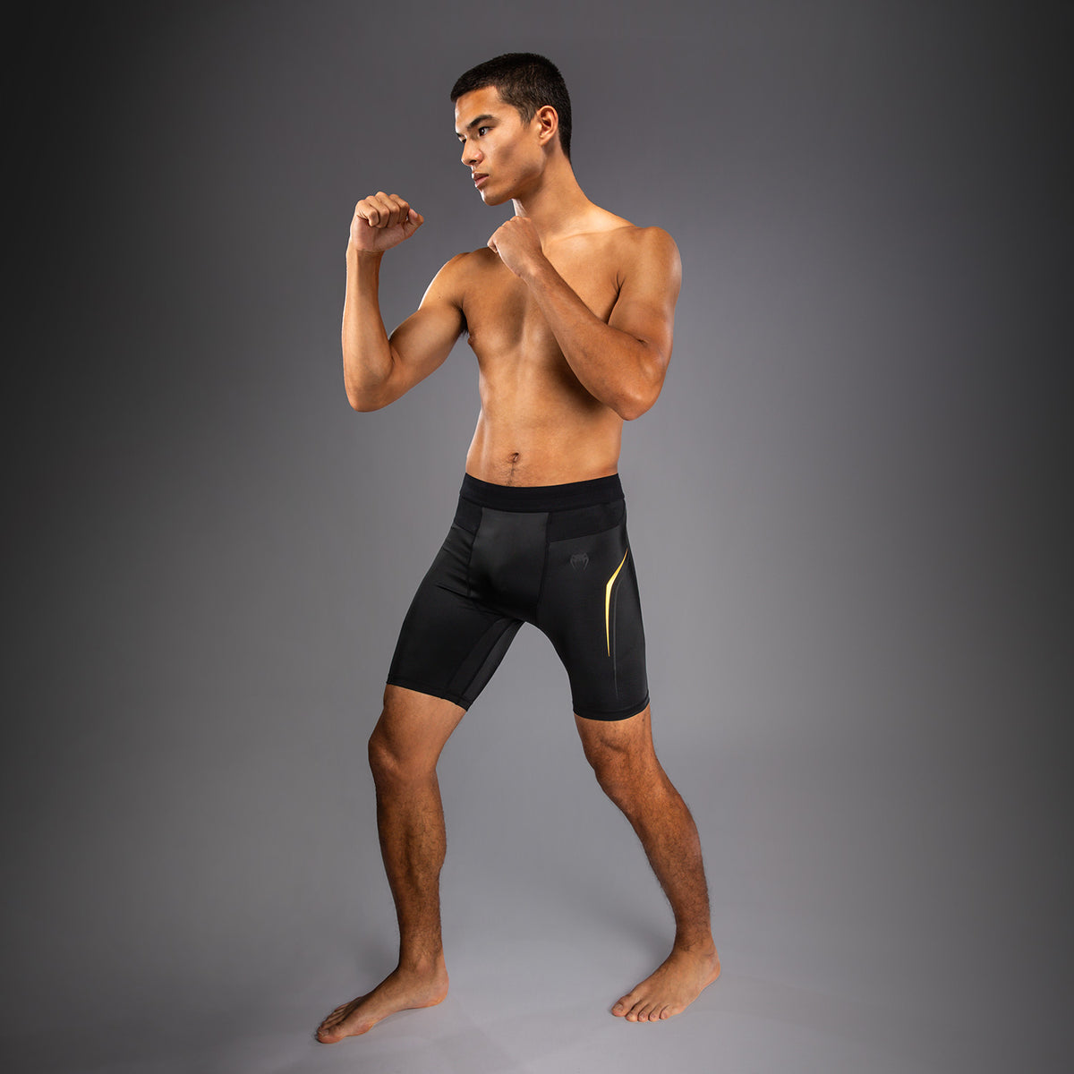 Venum G-Core Vale Tudo Compressieshort - Zwart/Goud