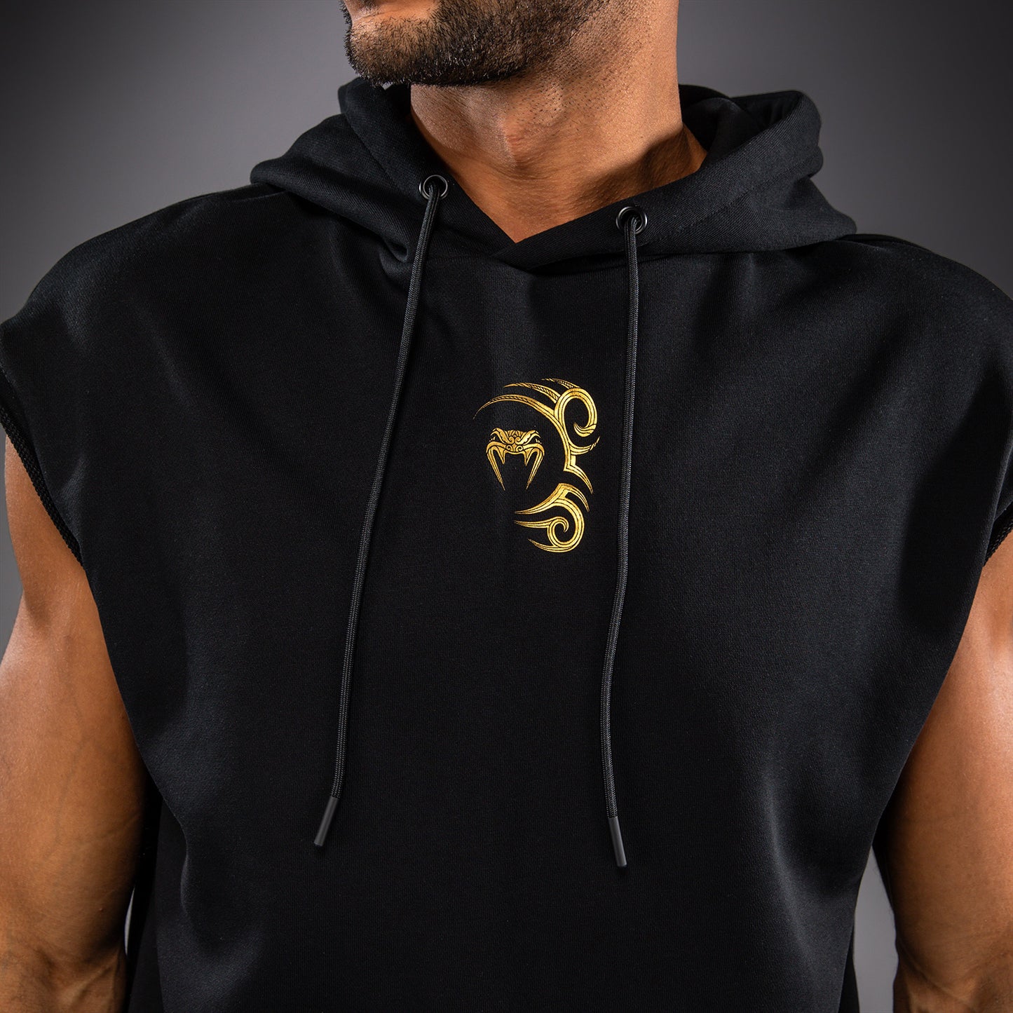 Venum x Mike Tyson Tiger Mouwloze Hoodie - Zwart/Goud