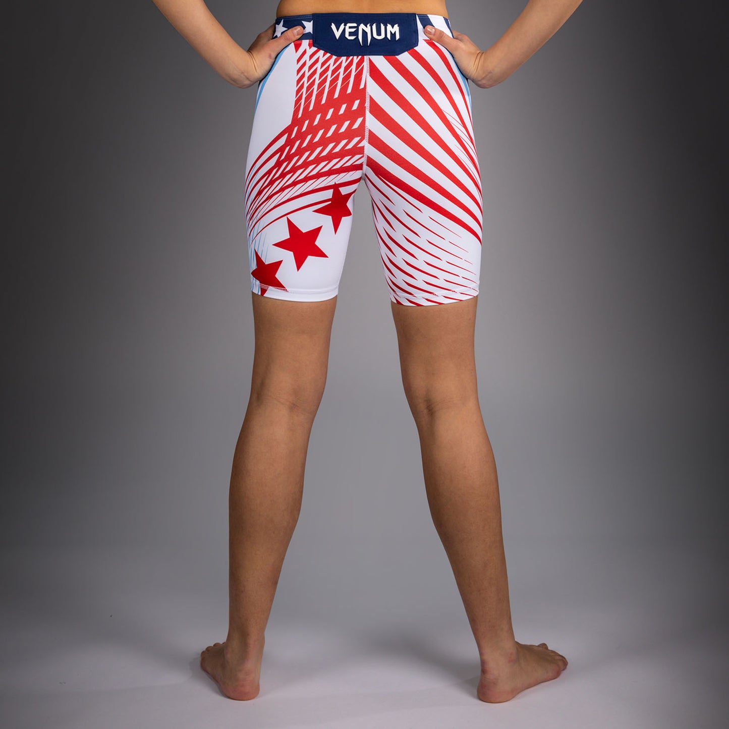 Official UFC Freedom 250 by Venum Authentic Vale Tudo Shorts Long Fit voor dames - Wit