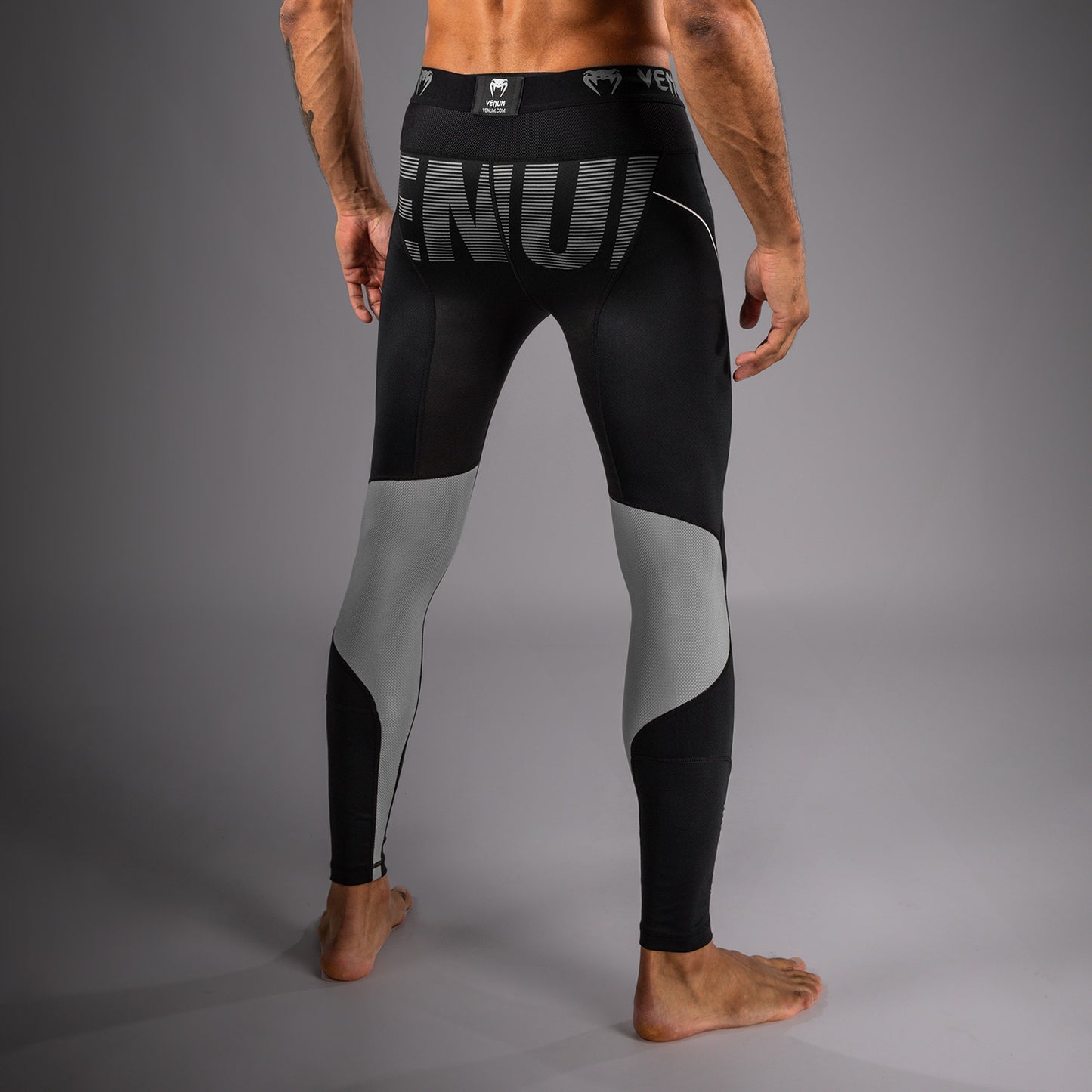 Venum Adrenaline Spats – Zwart/Zilvergrijs