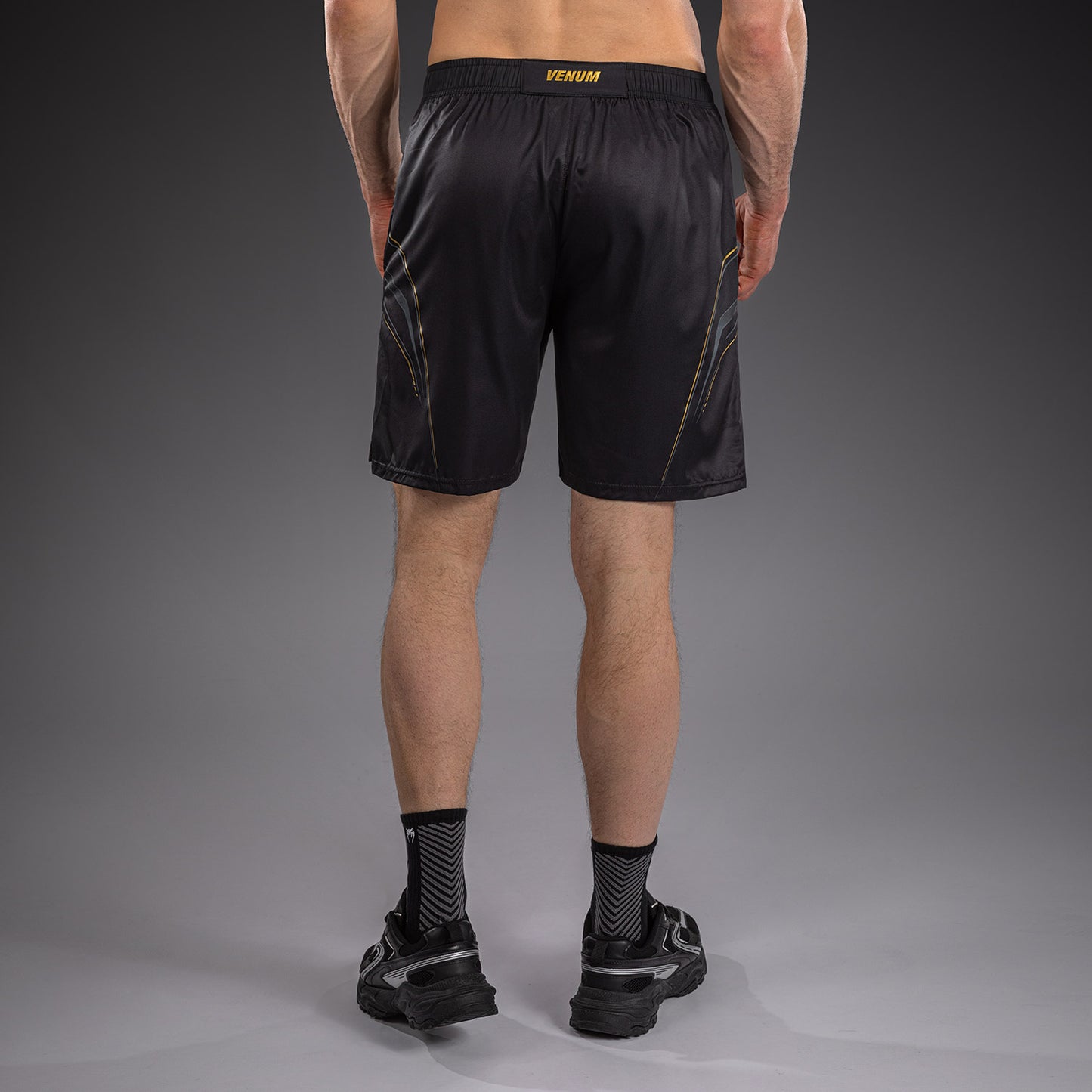 Venum Streamline Trainingsshorts – Zwart/Goud
