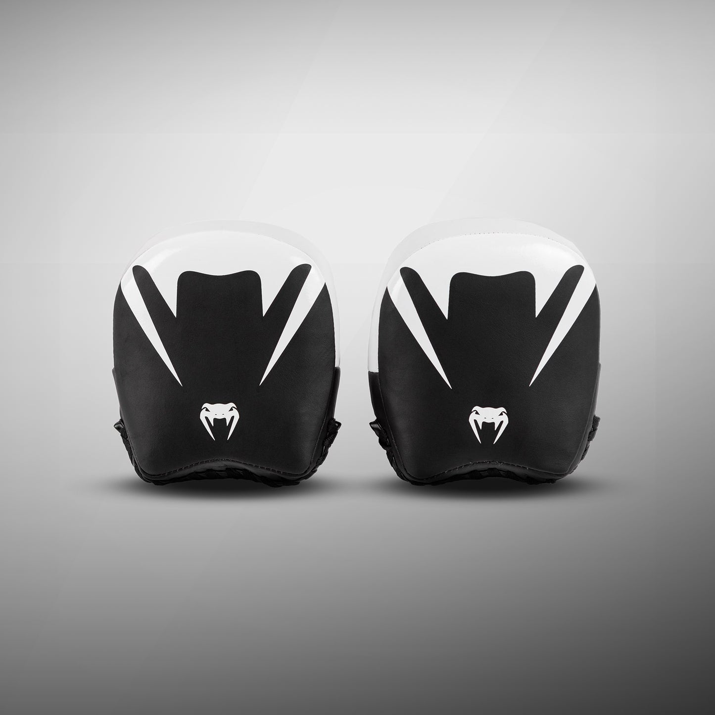 Venum Elite Dikke Coachingswanten Leer Mini (Paar) - Zwart/Wit
