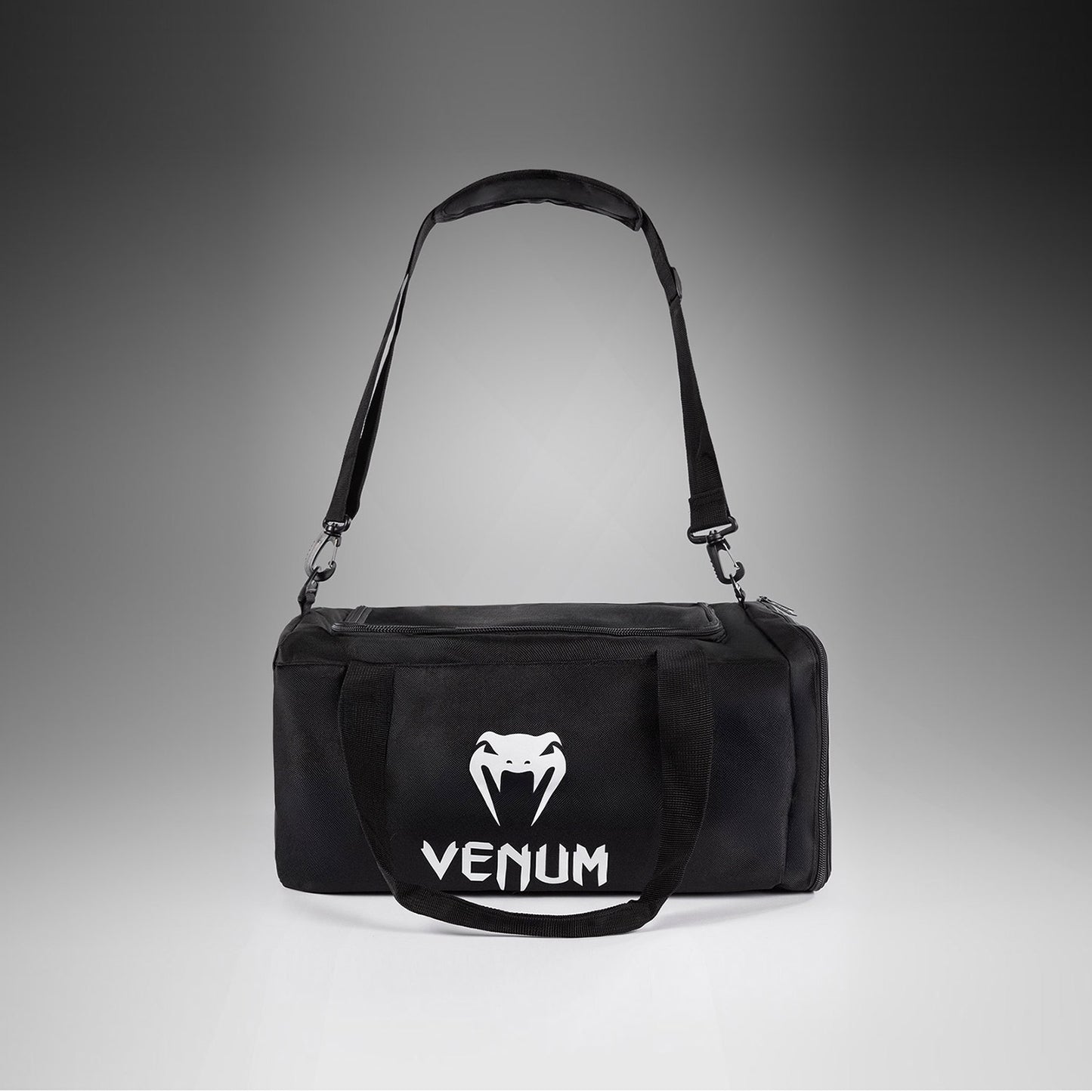 Venum Essential-sporttas (26L) - Zwart