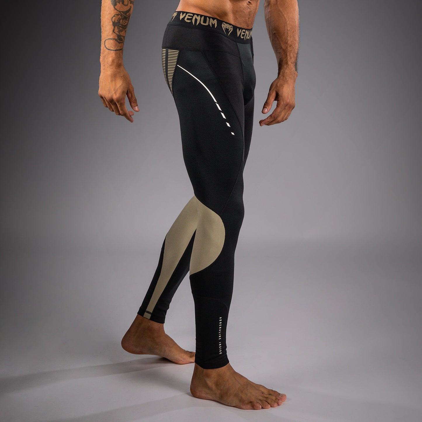 Venum Adrenaline Spats – Zwart/Zand