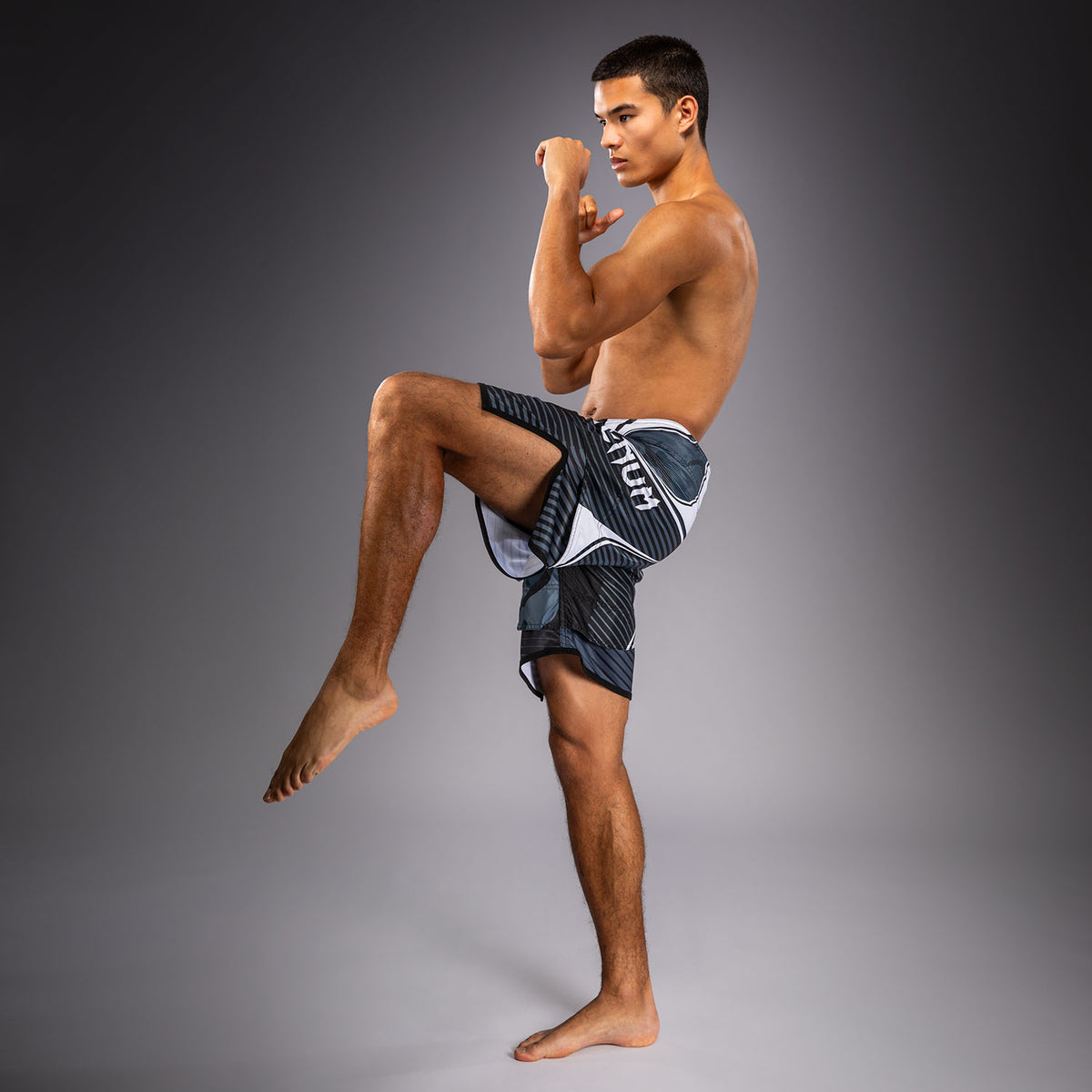 Venum Camo Hero Fightshorts - Donker Marineblauw/Blauw