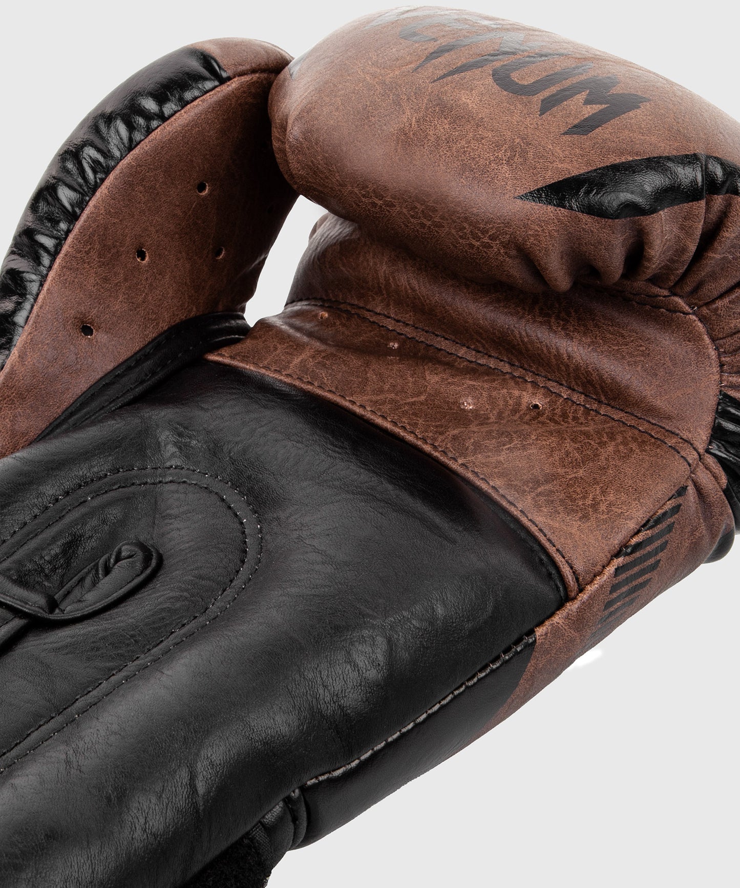 Venum Impact Bokshandschoenen