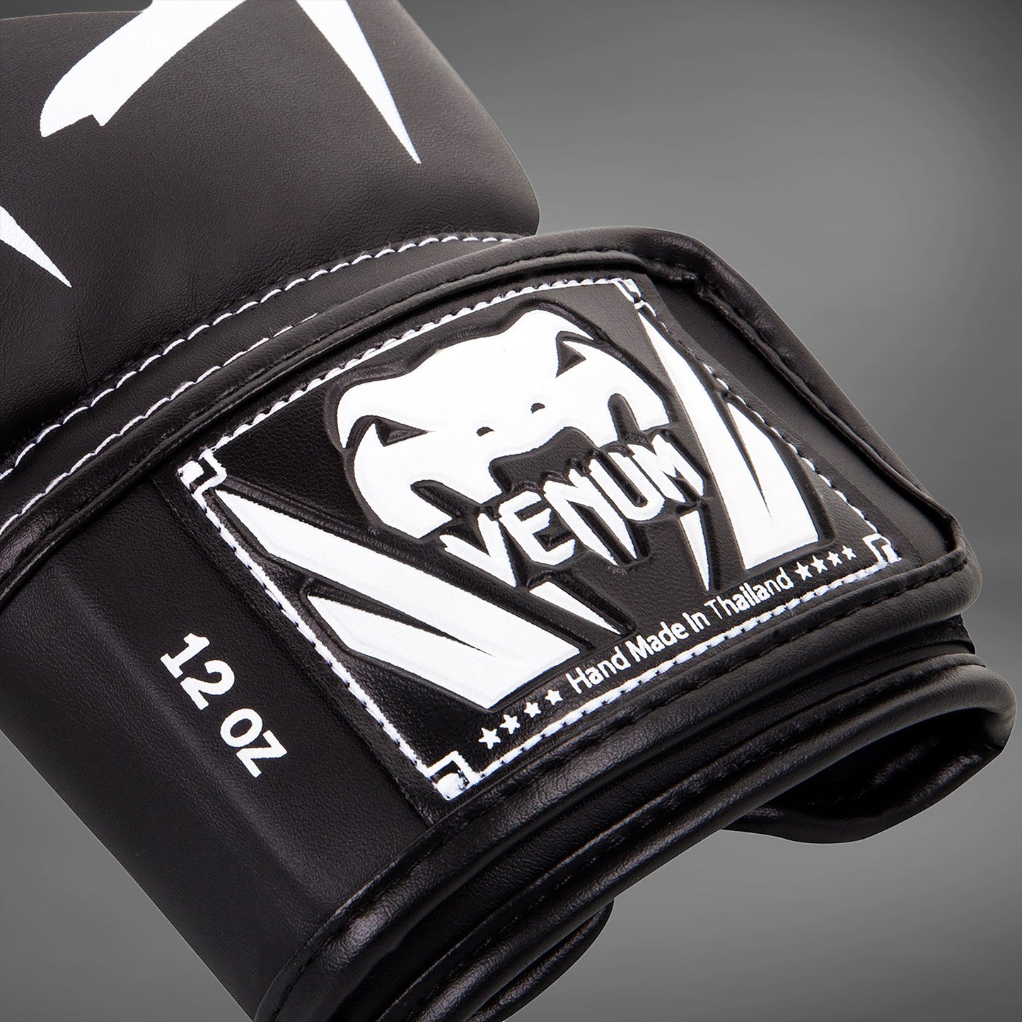 Venum Elite Bokshandschoenen - Zwart/Wit