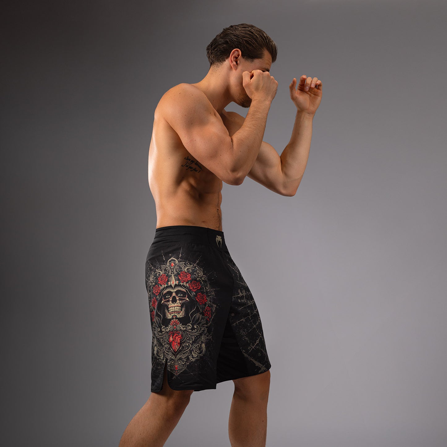 Venum Santa Muerte 5.0 Herenshorts voor Vechtsporten - Diep Zwart/Goud