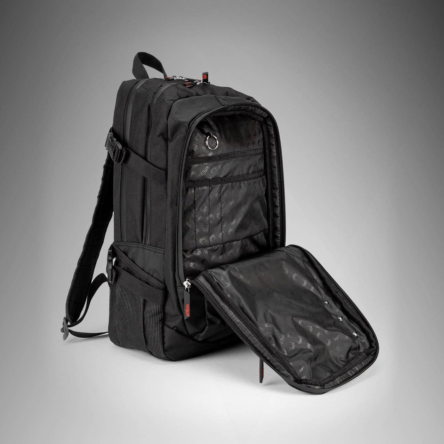 Venum Challenger Pro Evo Rugzak (20-25L) – Zwart/Rood