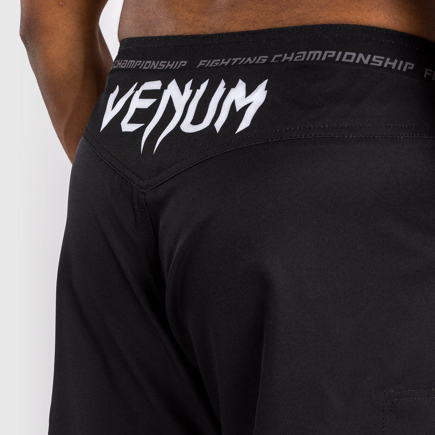 Venum x Ares  Vechtshort - Zwart