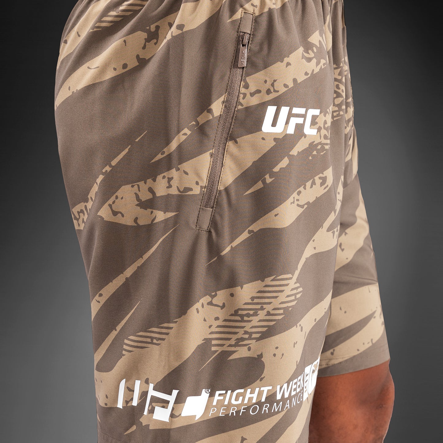 UFC Adrenaline By Venum Fight Week Performance Shorts Voor Mannen - Desert Camo