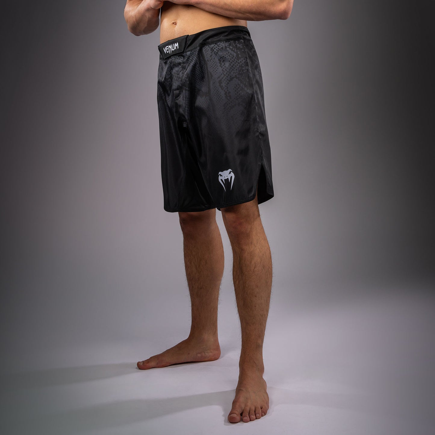 Venum Black Viper Fightshort – Zwart