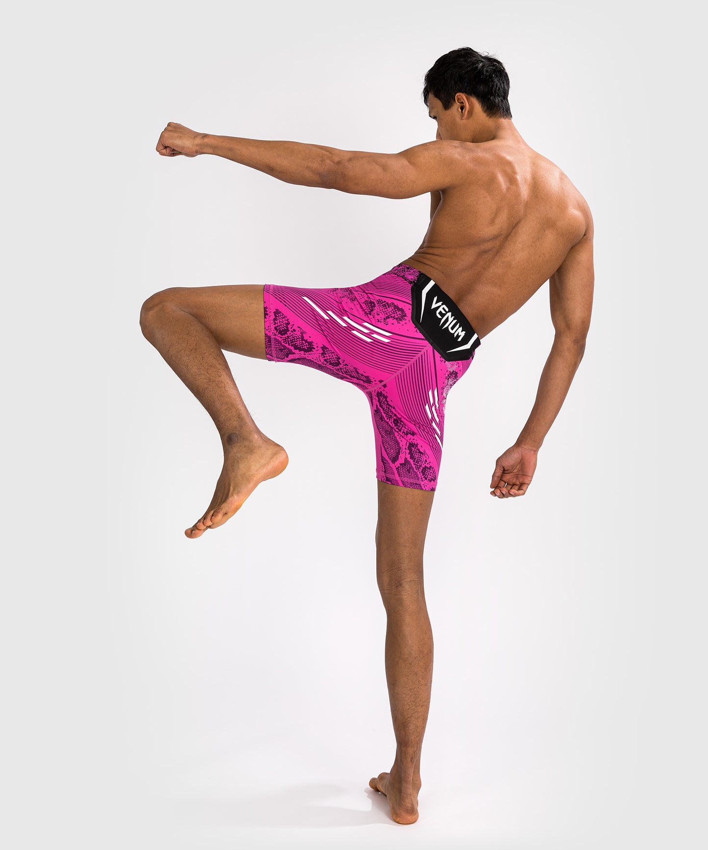 UFC Unrivaled by Venum Authentieke Fight Night Unisex Vale Tudo Short - Roze