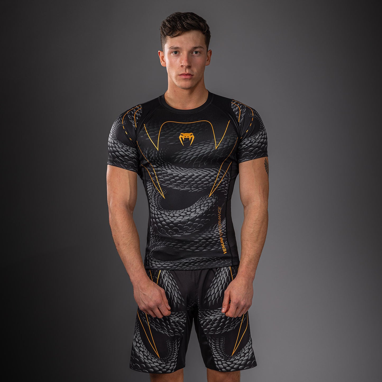 Venum Matupa Rashguard met korte mouwen - Zwart/Grijs/Goud