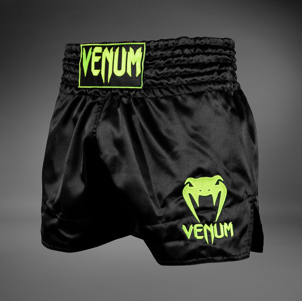 Venum Classic Muay Thai Shorts - Zwart/fluorescerend geel