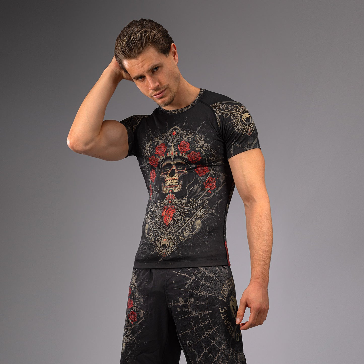 Venum Santa Muerte 5.0 Korte Mouwen Rashguard voor Heren - Diep Zwart/Goud