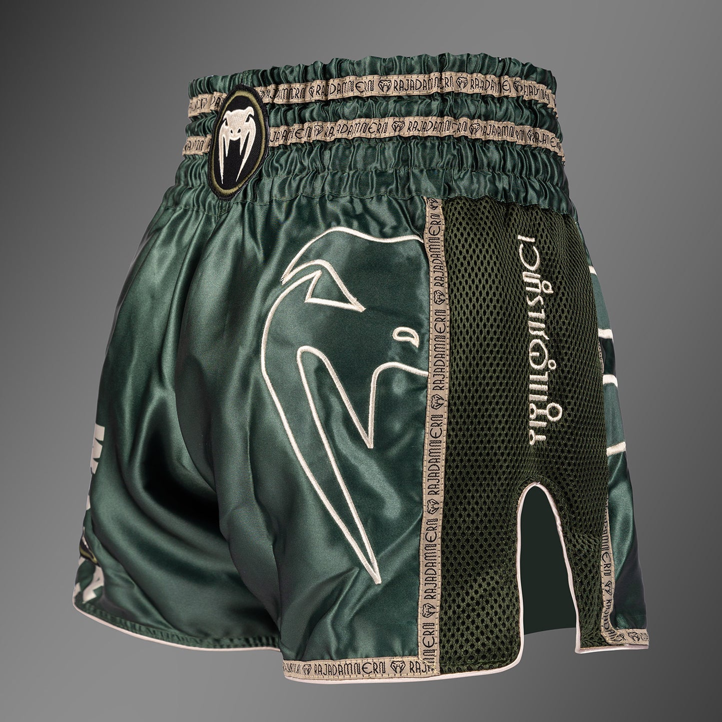 Venum x Rajadamnern Muay Thai Shorts - Militair Groen