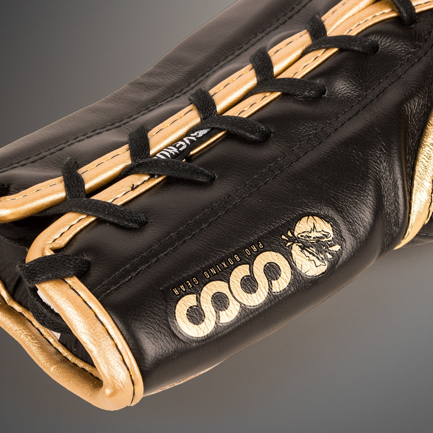 Venum Coco Monogram Pro bokshandschoenen  - Intens zwart
