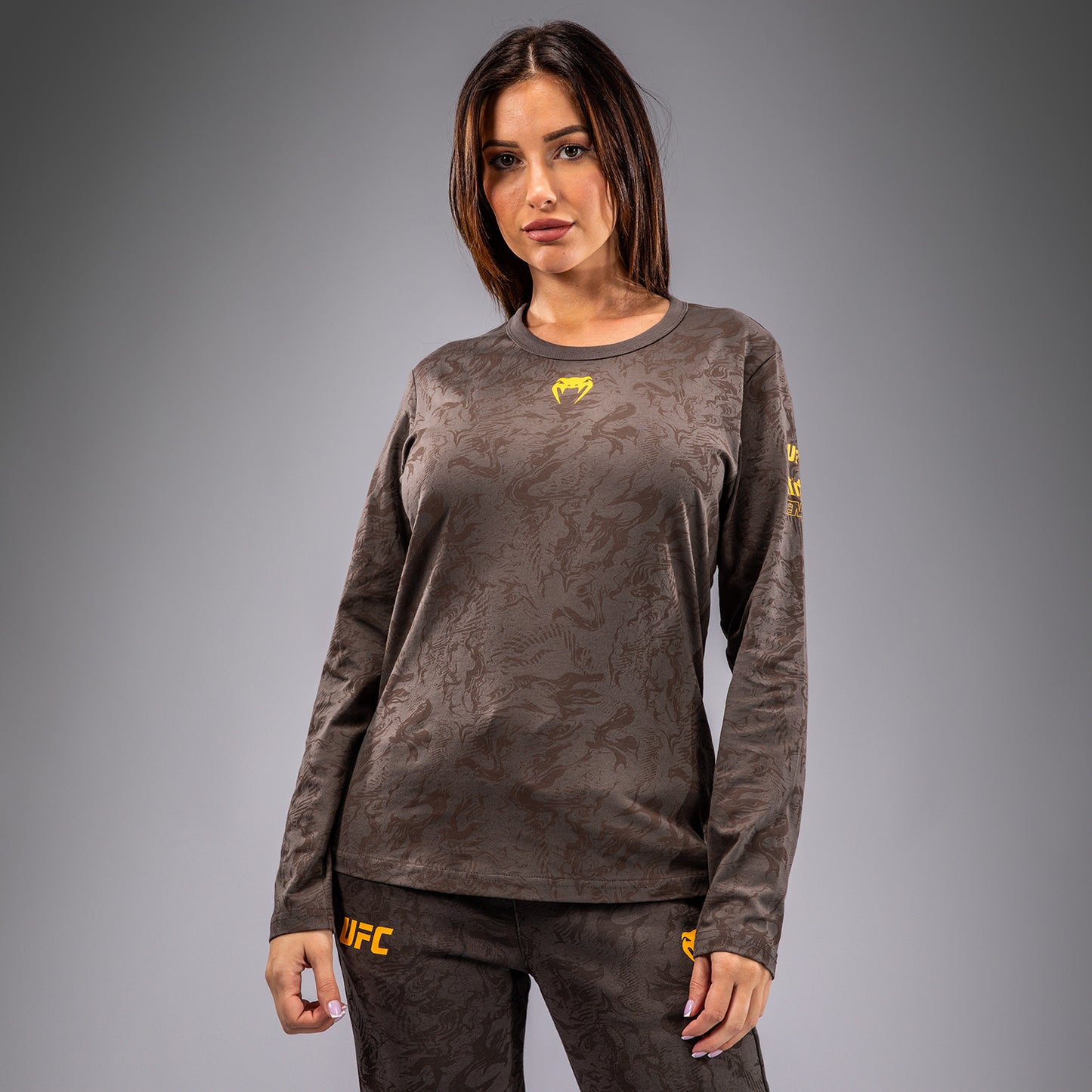 UFC Fusion by Venum Fight Week Katoenen Lange Mouwen T-shirt voor Dames - Earthen Brown