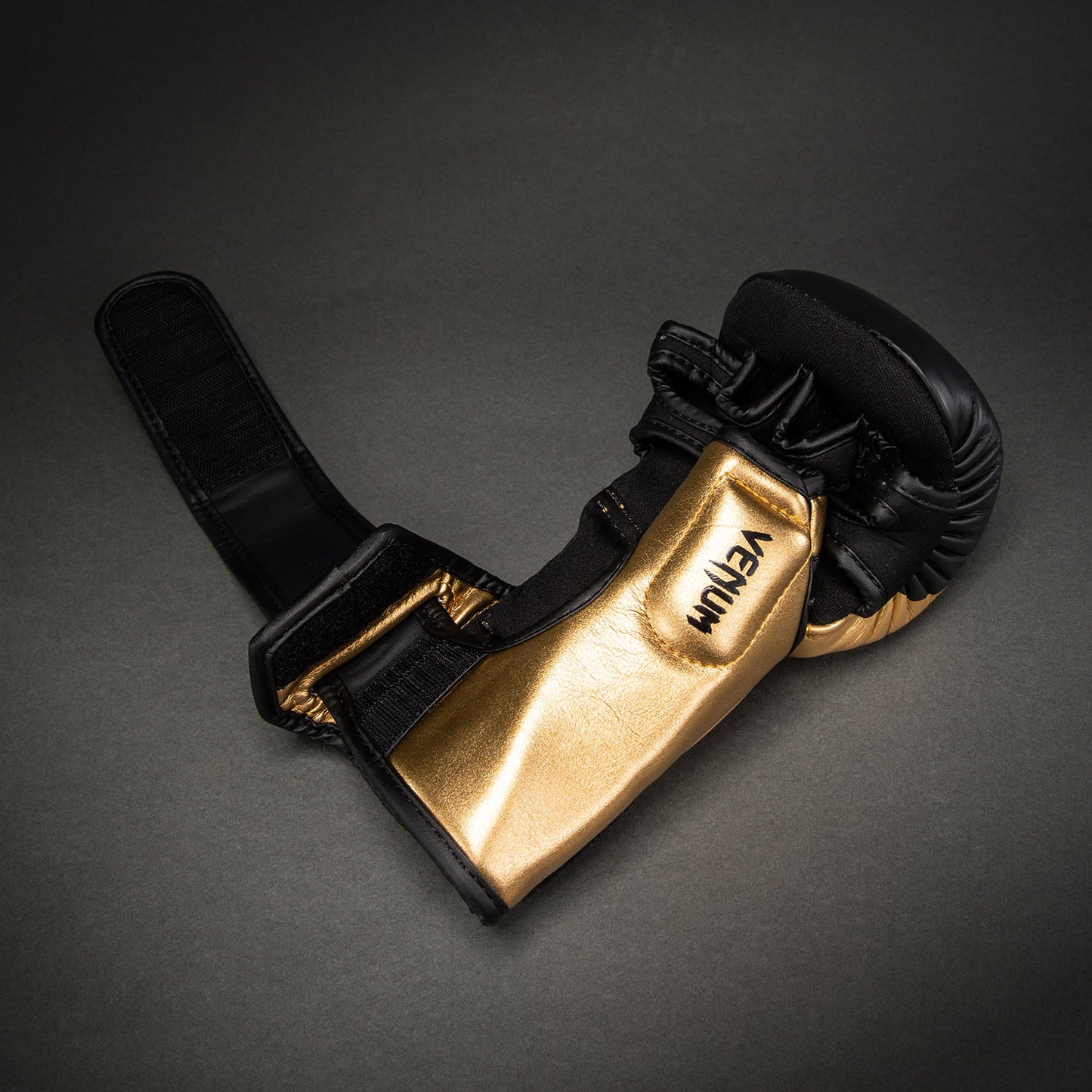 Venum Attack 2.0 Leren Sparring Handschoenen – Goud/Zwart