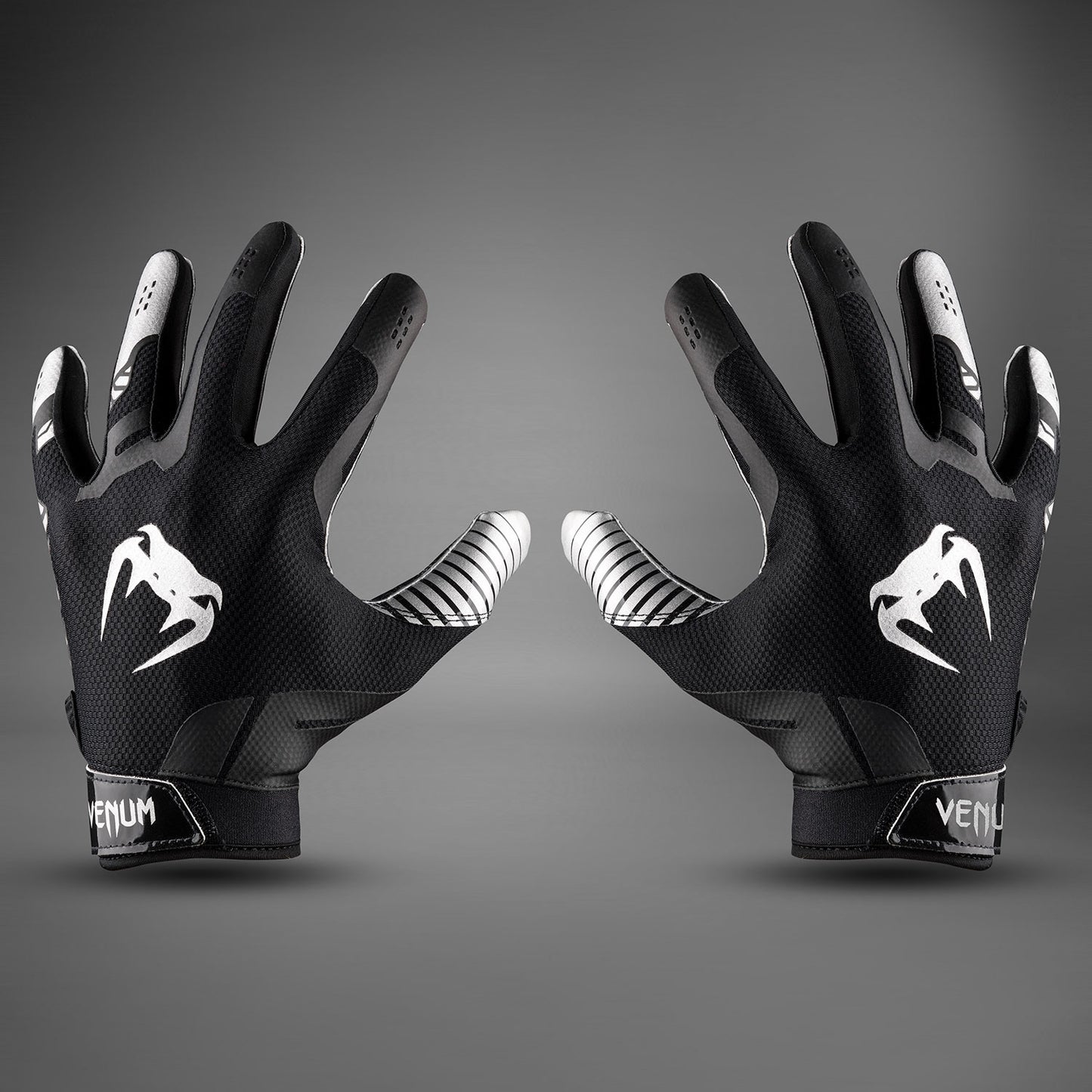 Venum Elite Voetbalhandschoenen - Zwart/Zilver