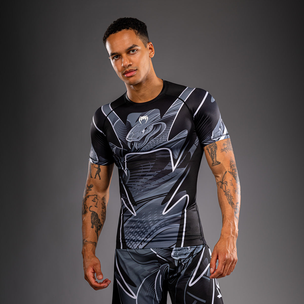 Venum Crimson Viper 2.0 Rashguard met korte mouwen - Zwart/Grijs