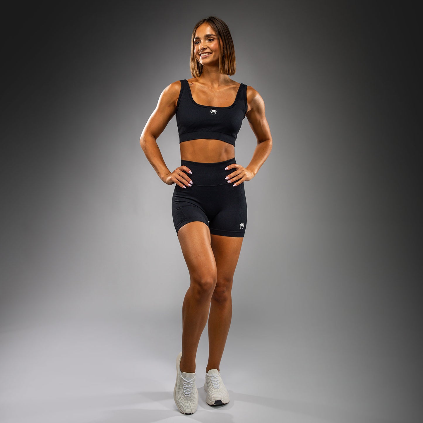 Venum Sculpt Lange Sportbeha – Zwart/Wit