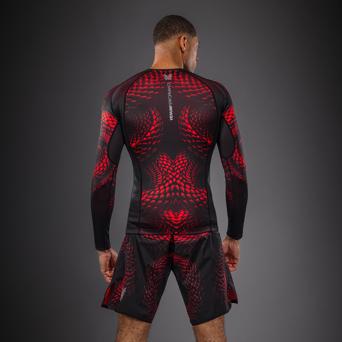 Venum Matupa Rashguard met lange mouwen - Zwart/Rood/Zilver