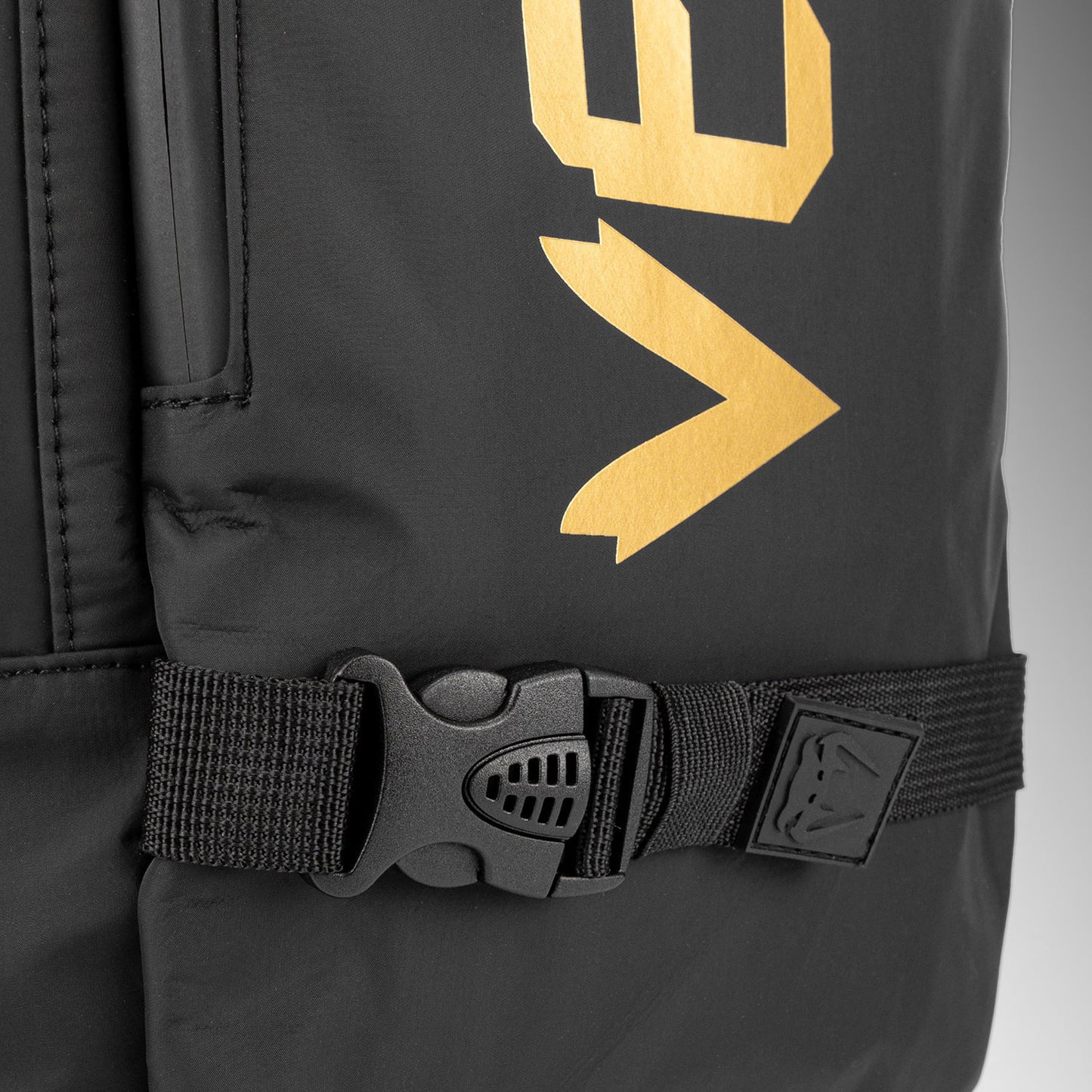 Venum Challenger Pro Evo Rugzak (20-25L) – Zwart/Goud
